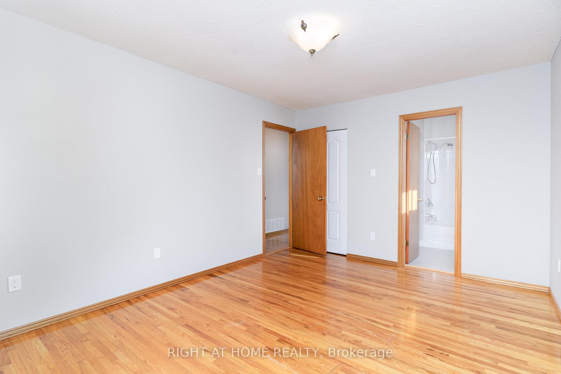 Photo 13 of 420 Safari Drive, Oshawa, Eastdale — HOMEH