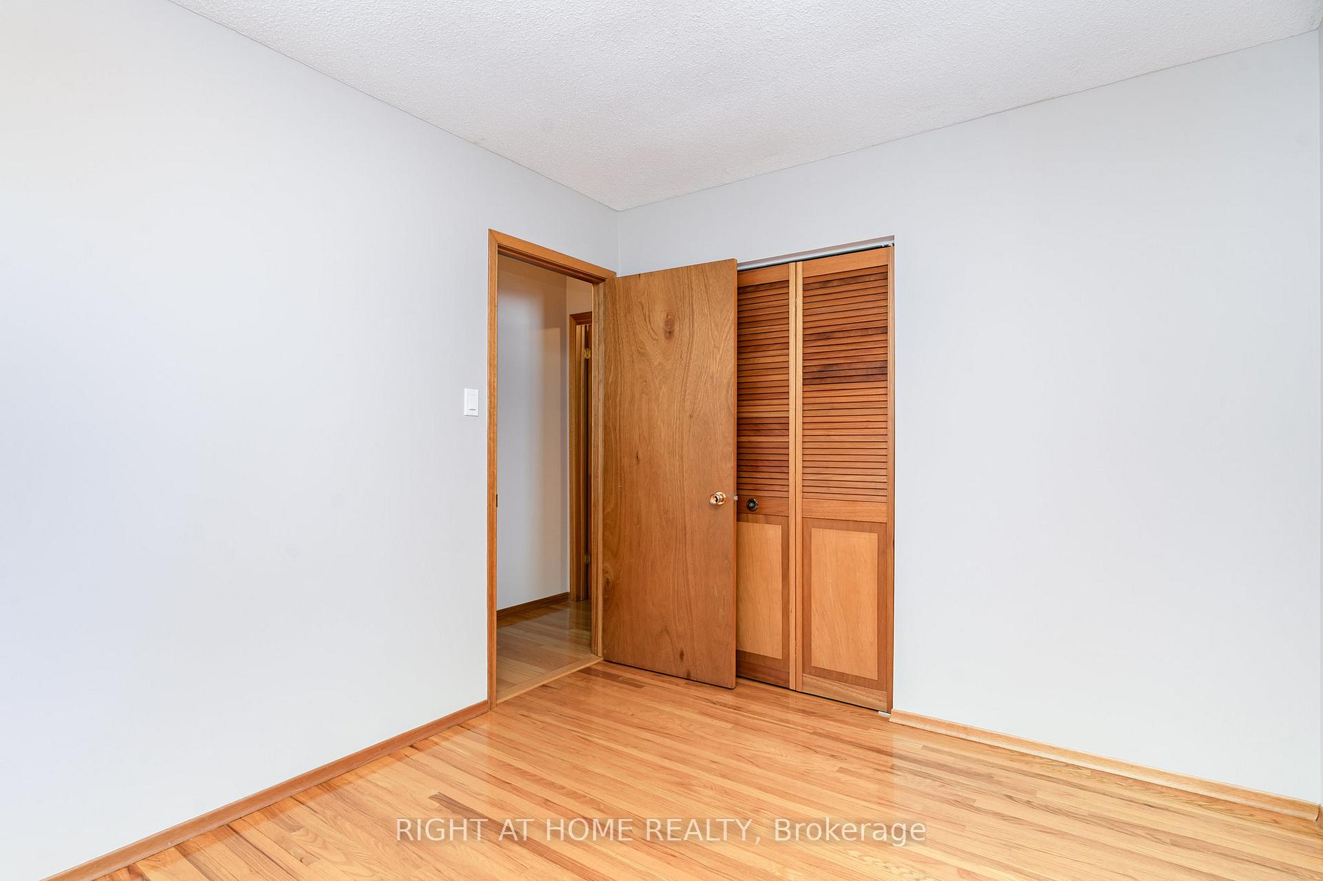 Photo 16 of 420 Safari Drive, Oshawa, Eastdale — HOMEH