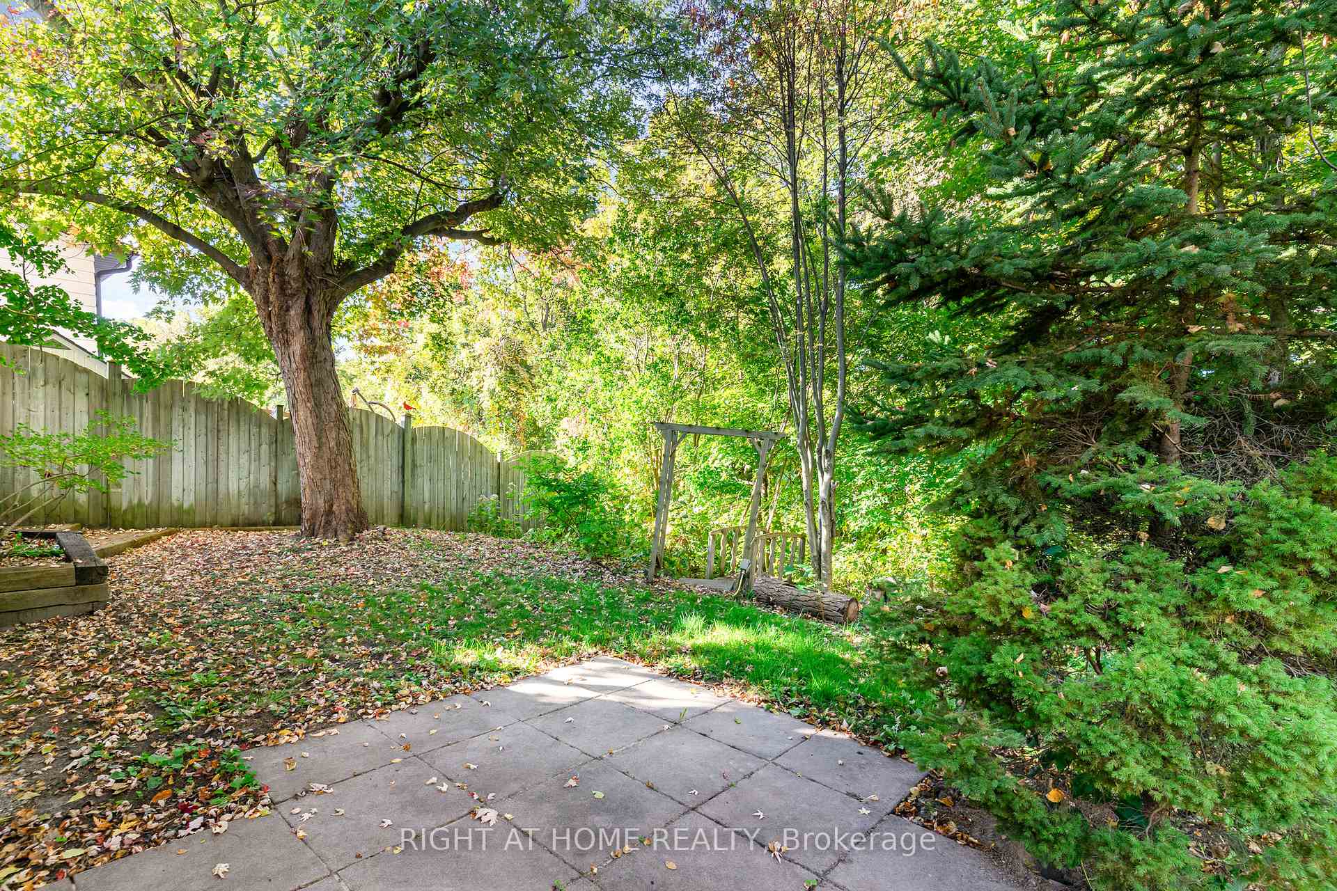 Photo 27 of 420 Safari Drive, Oshawa, Eastdale — HOMEH