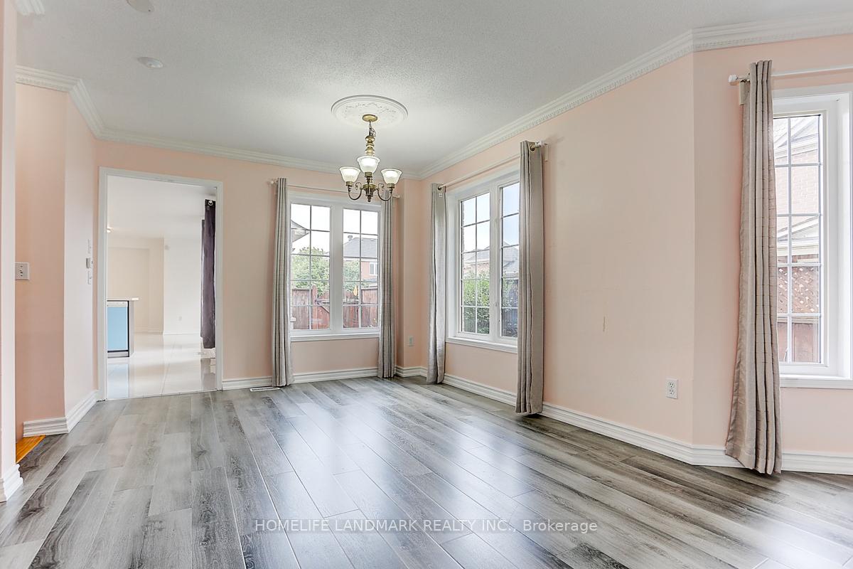 Photo 8 of 509 Bur Oak Avenue, Markham, Berczy — HOMEH
