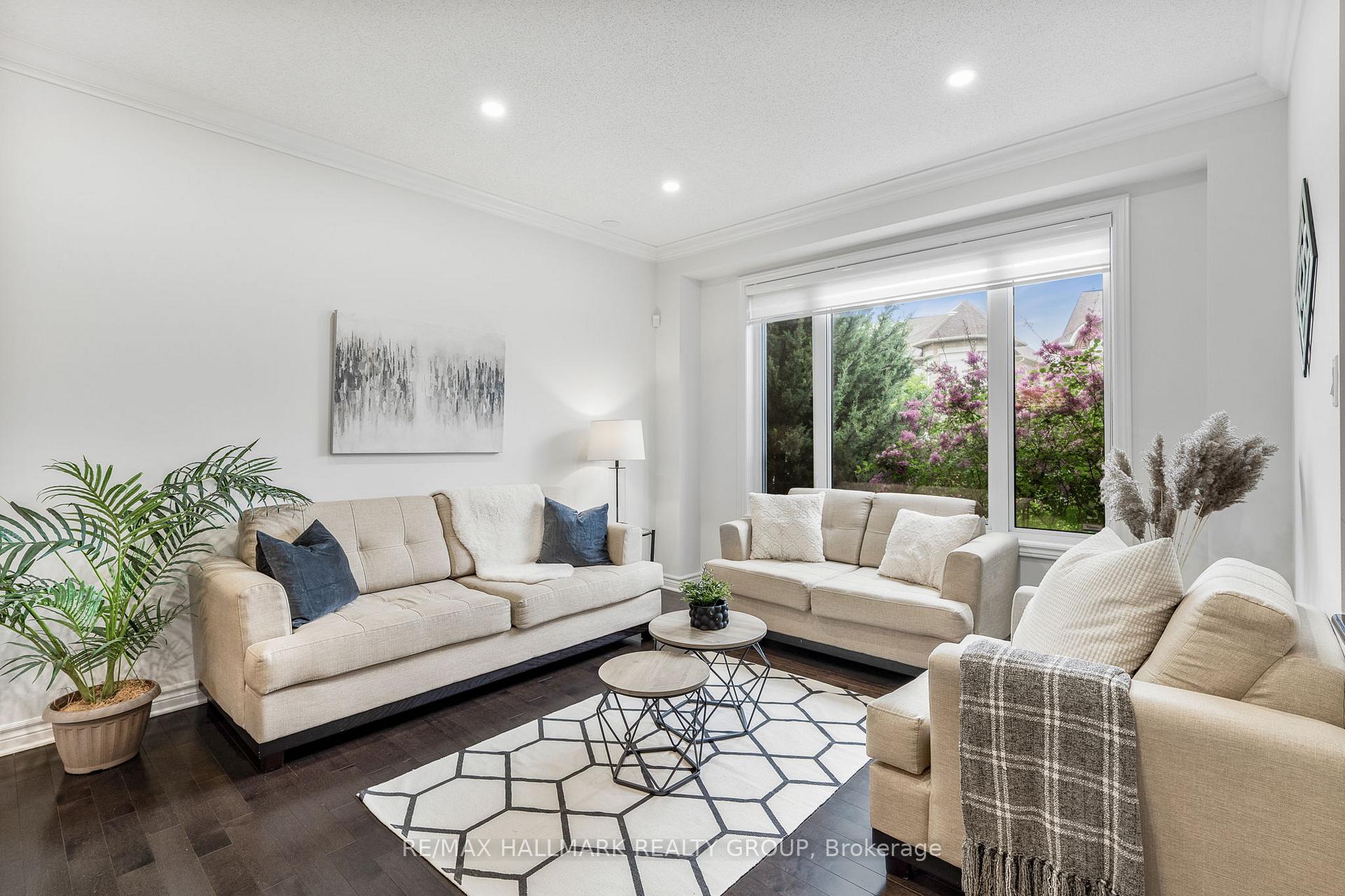 Photo 4 of 1018 Winterspring Ridge, Ottawa, Avalon East — HOMEH