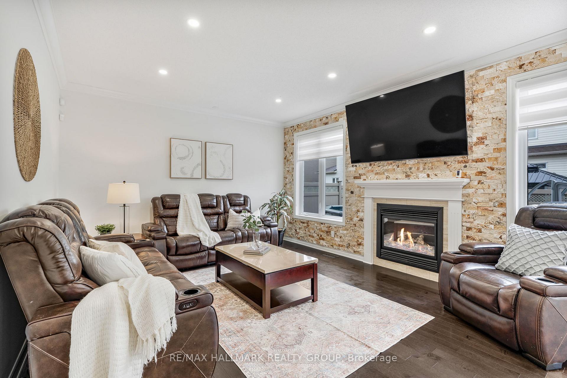 Photo 8 of 1018 Winterspring Ridge, Ottawa, Avalon East — HOMEH