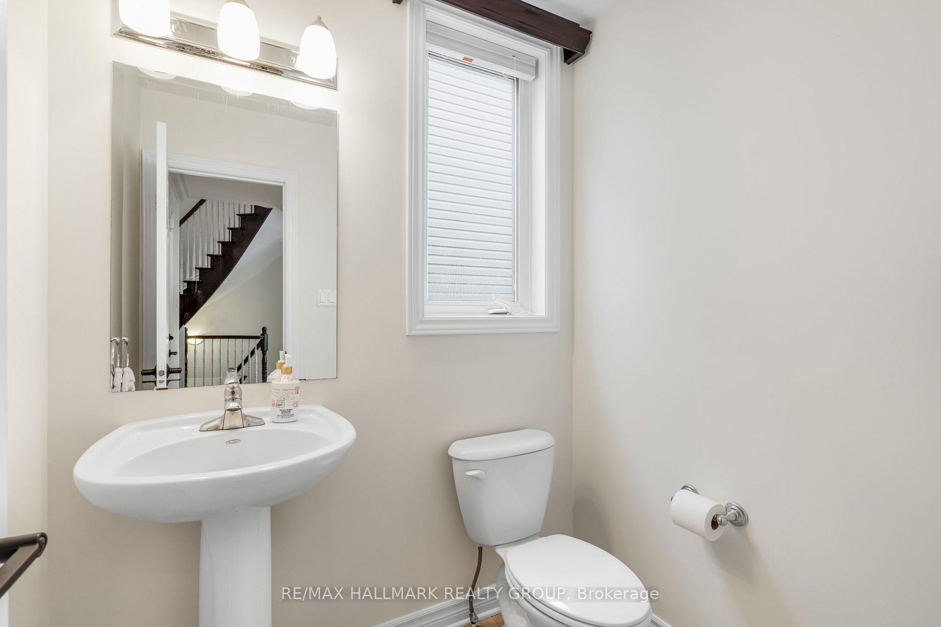 Photo 15 of 1018 Winterspring Ridge, Ottawa, Avalon East — HOMEH