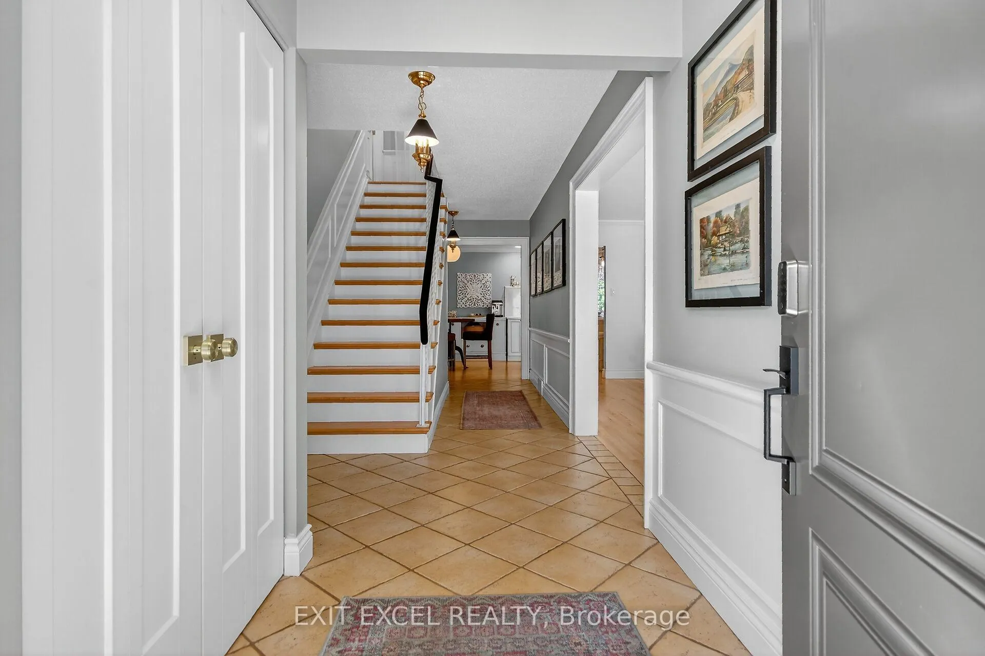 Photo 3 of 6357 Mattice Avenue, Ottawa, Chateauneuf — HOMEH