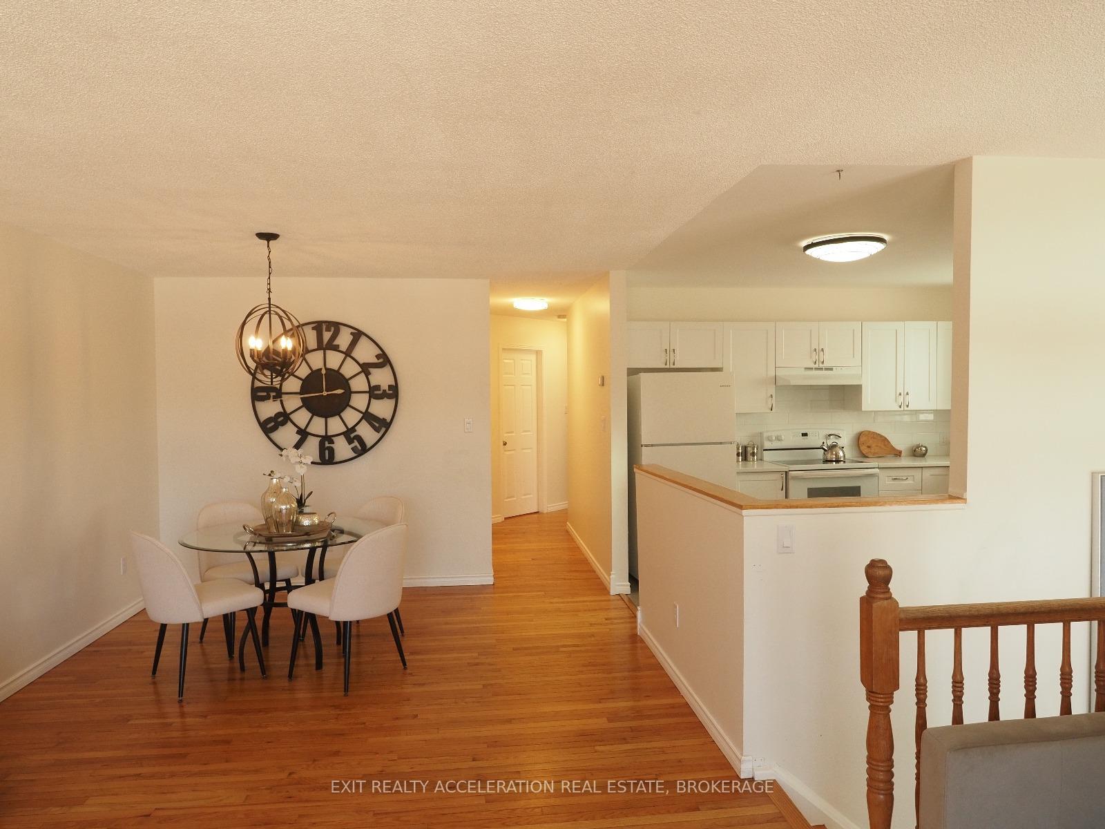Photo 5 of 1302 Brackenwood Crescent, Kingston, City Northwest — HOMEH