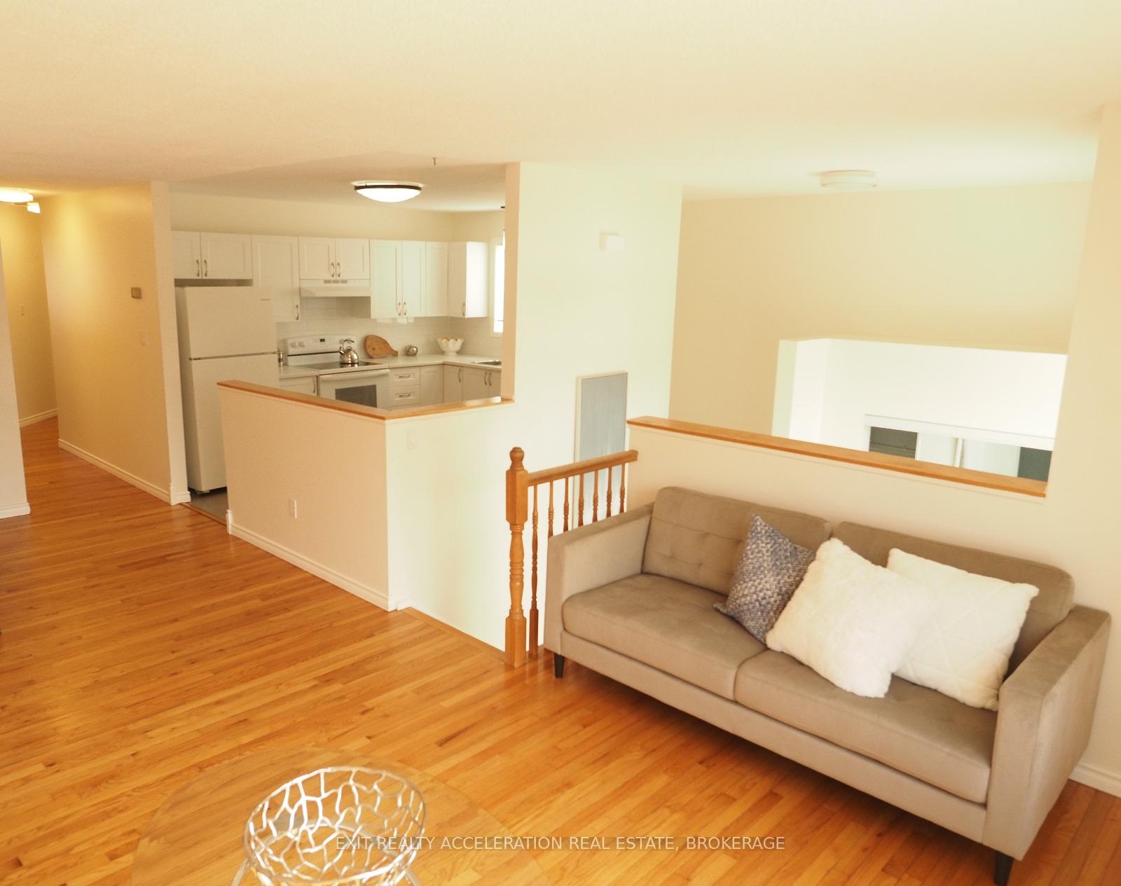 Photo 9 of 1302 Brackenwood Crescent, Kingston, City Northwest — HOMEH