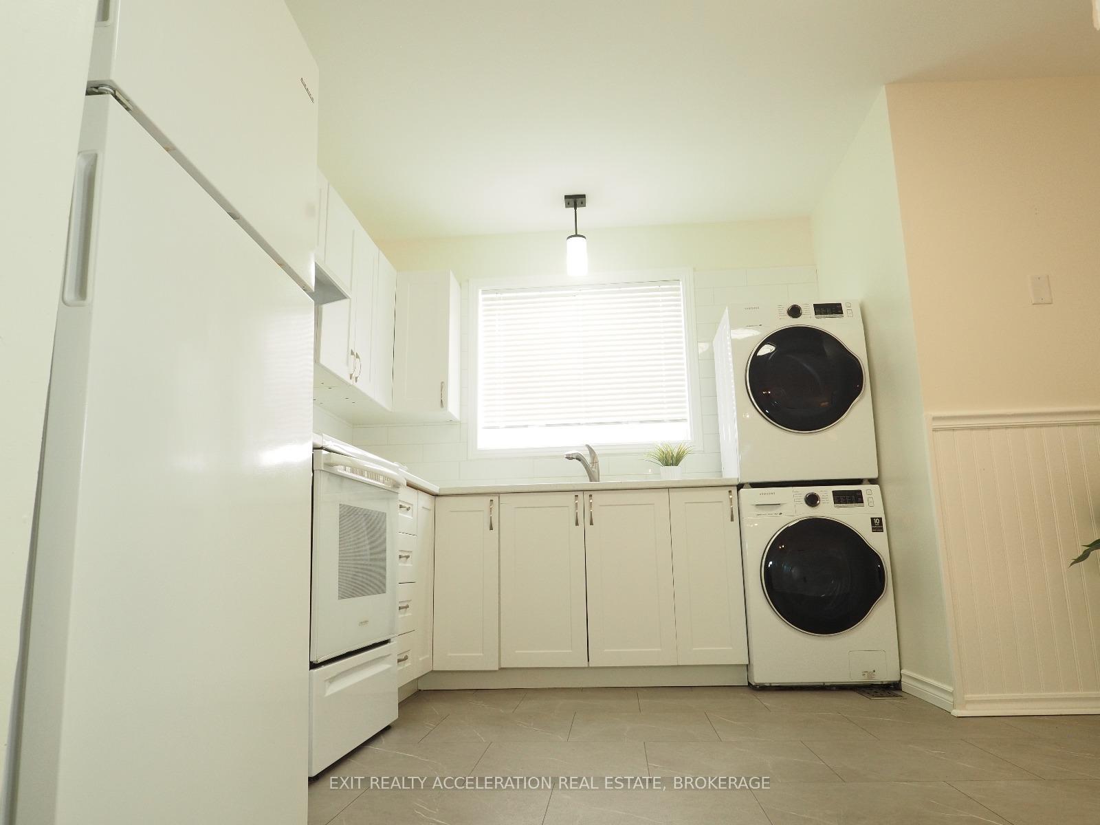 Photo 12 of 1302 Brackenwood Crescent, Kingston, City Northwest — HOMEH