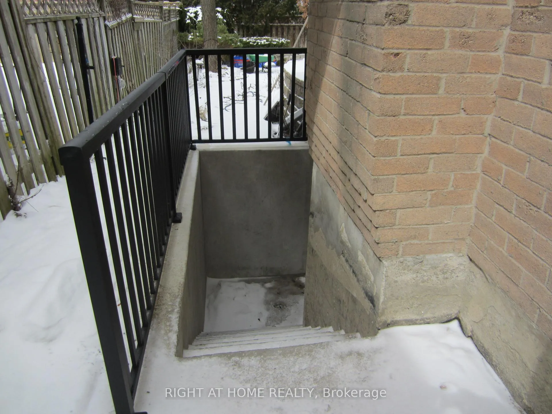 Photo 2 of Unit BSMNT, 59 Ardill Crescent, Aurora, Aurora Highlands — HOMEH