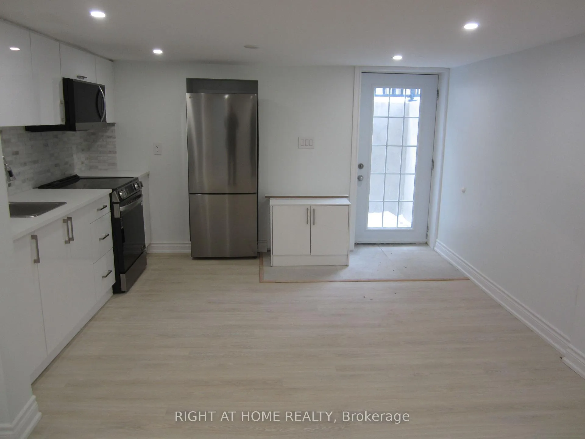 Photo 3 of Unit BSMNT, 59 Ardill Crescent, Aurora, Aurora Highlands — HOMEH
