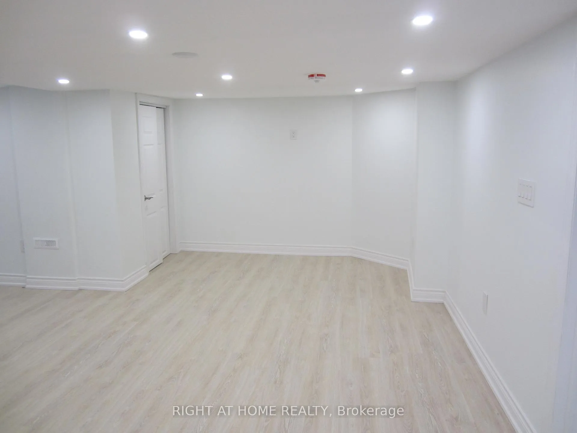 Photo 6 of Unit BSMNT, 59 Ardill Crescent, Aurora, Aurora Highlands — HOMEH
