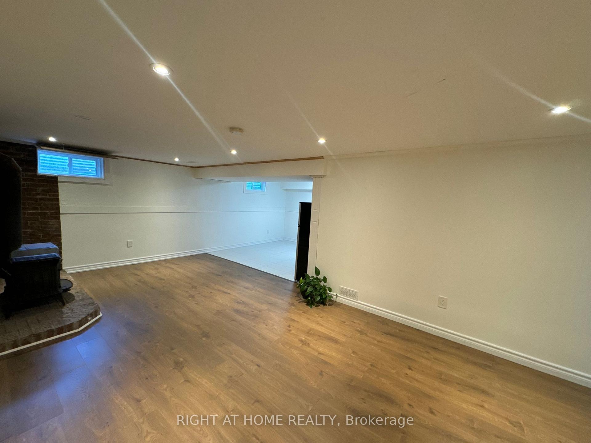 Photo 27 of 773 Elgin Street, Newmarket, Huron Heights-Leslie Valley — HOMEH