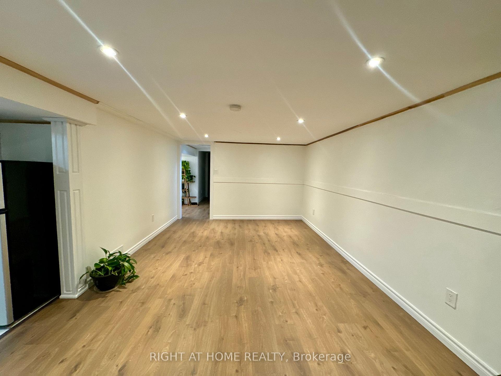 Photo 28 of 773 Elgin Street, Newmarket, Huron Heights-Leslie Valley — HOMEH