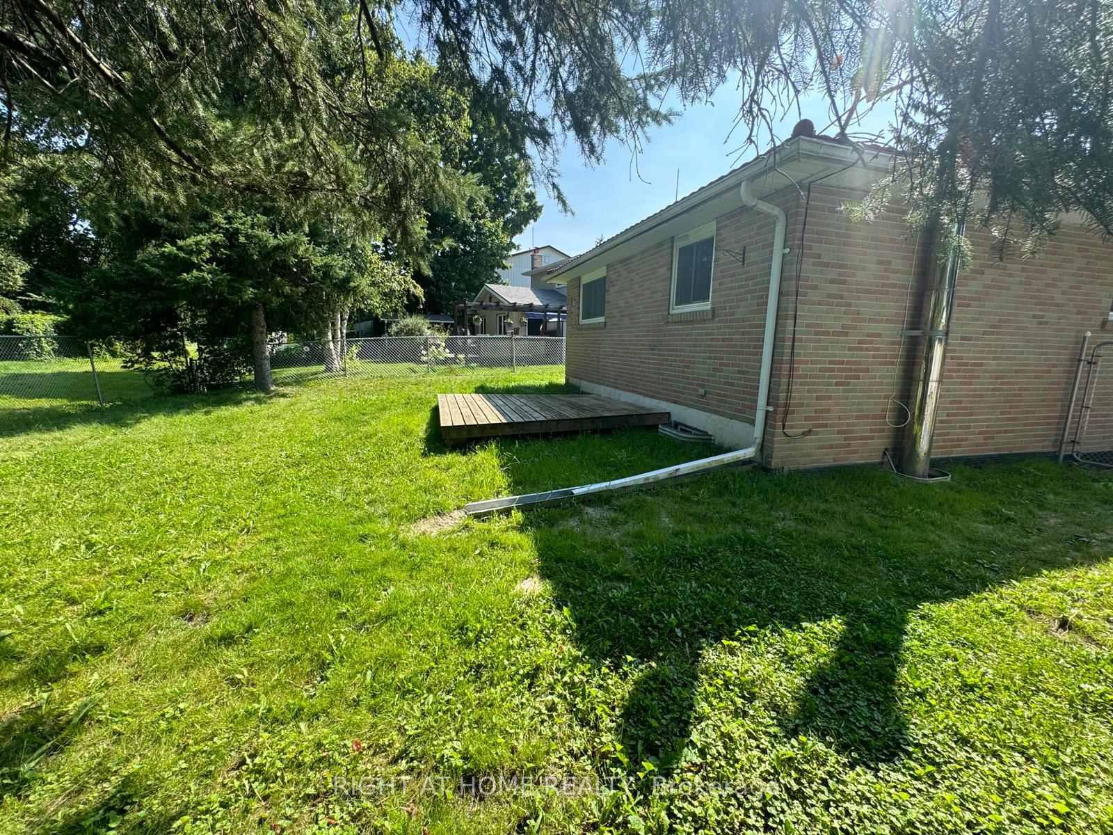 Photo 31 of 773 Elgin Street, Newmarket, Huron Heights-Leslie Valley — HOMEH