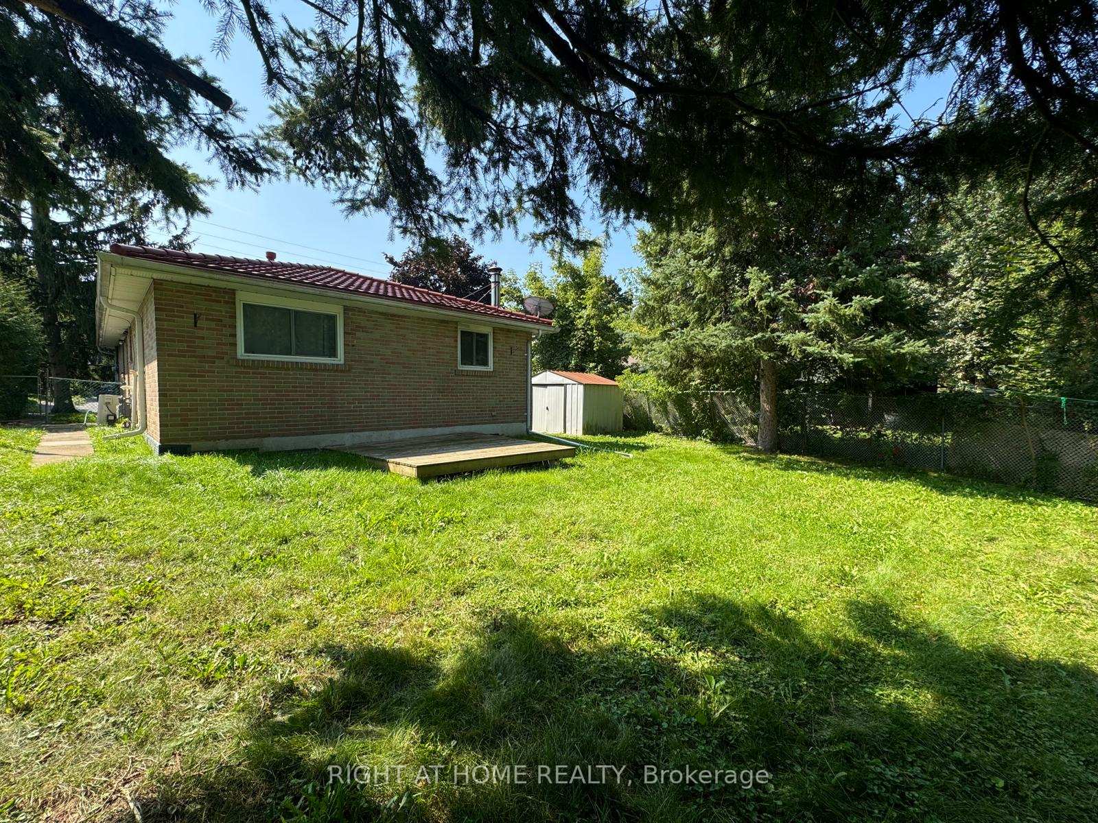 Photo 33 of 773 Elgin Street, Newmarket, Huron Heights-Leslie Valley — HOMEH