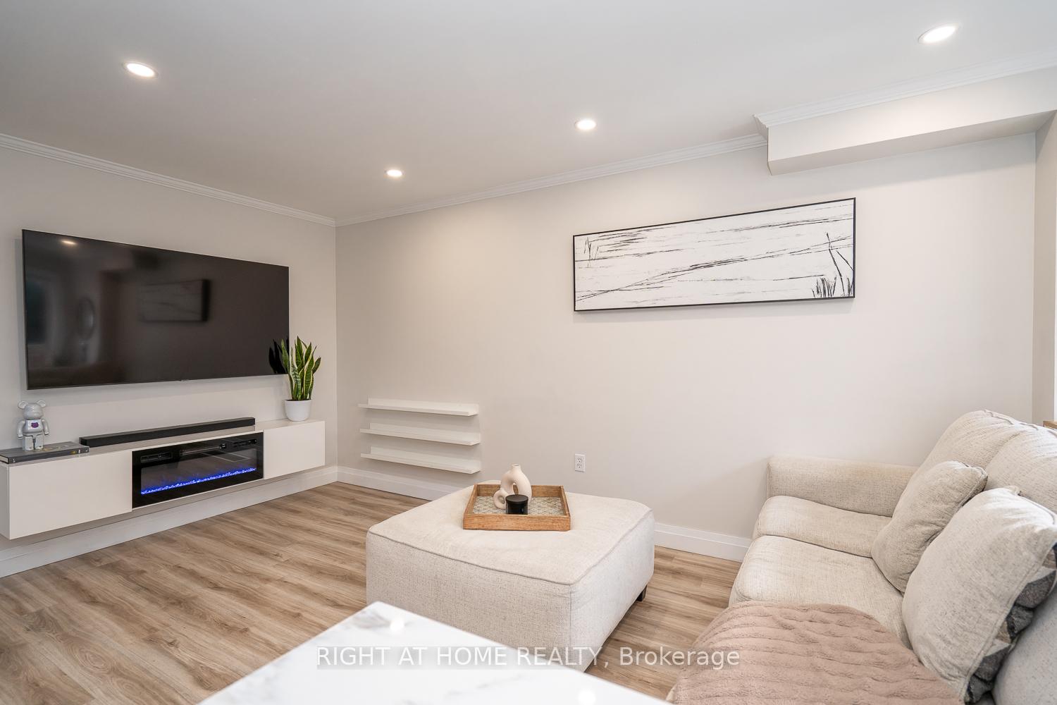 Photo 9 of 72 Smith Street, New Tecumseth, Alliston — HOMEH