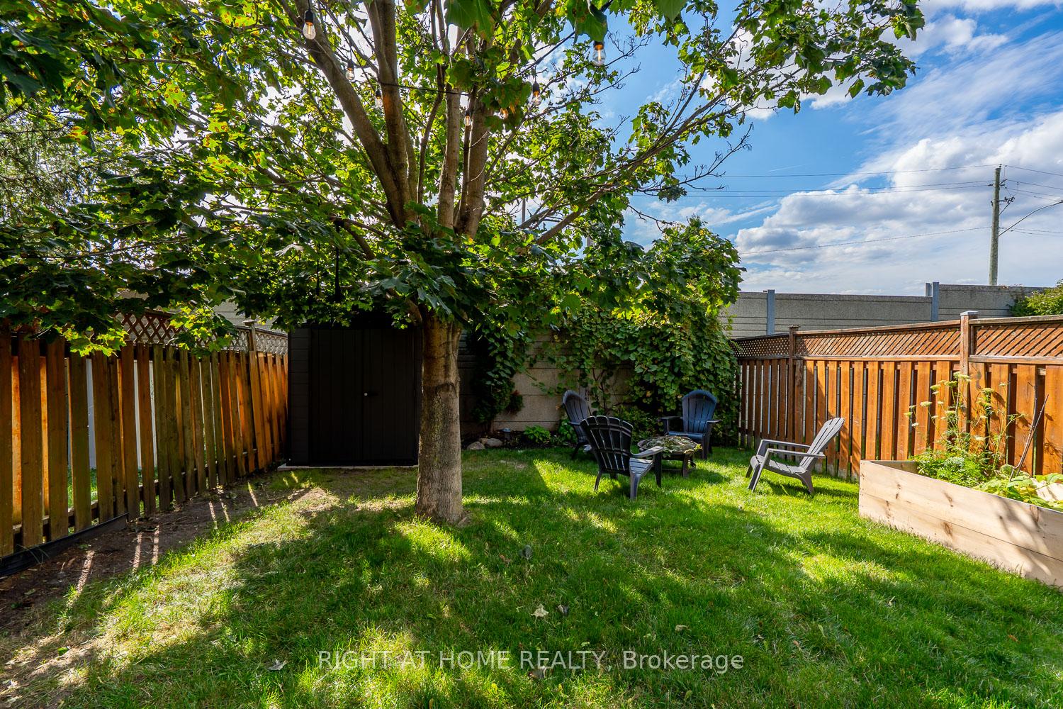 Photo 32 of 72 Smith Street, New Tecumseth, Alliston — HOMEH