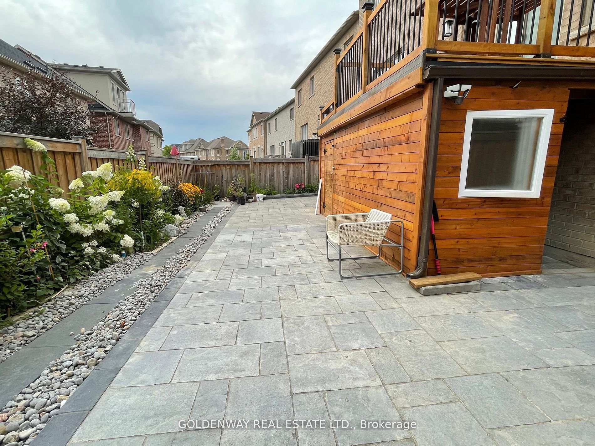 Photo 3 of 922 Ernest Cousins Circle, Newmarket, Stonehaven-Wyndham — HOMEH