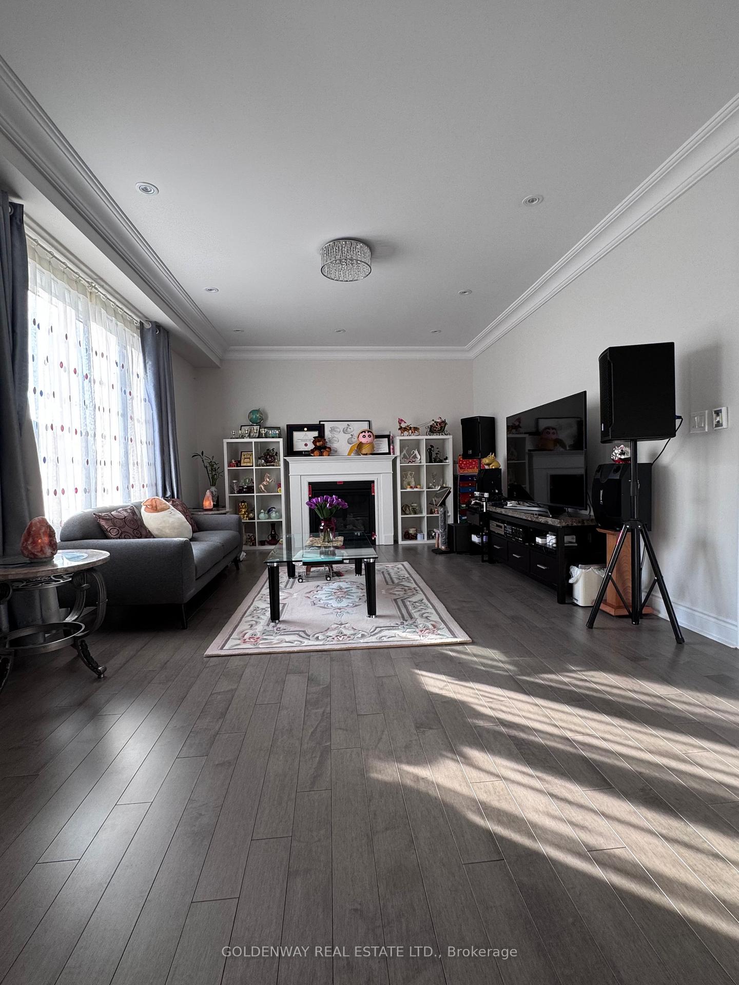 Photo 10 of 922 Ernest Cousins Circle, Newmarket, Stonehaven-Wyndham — HOMEH