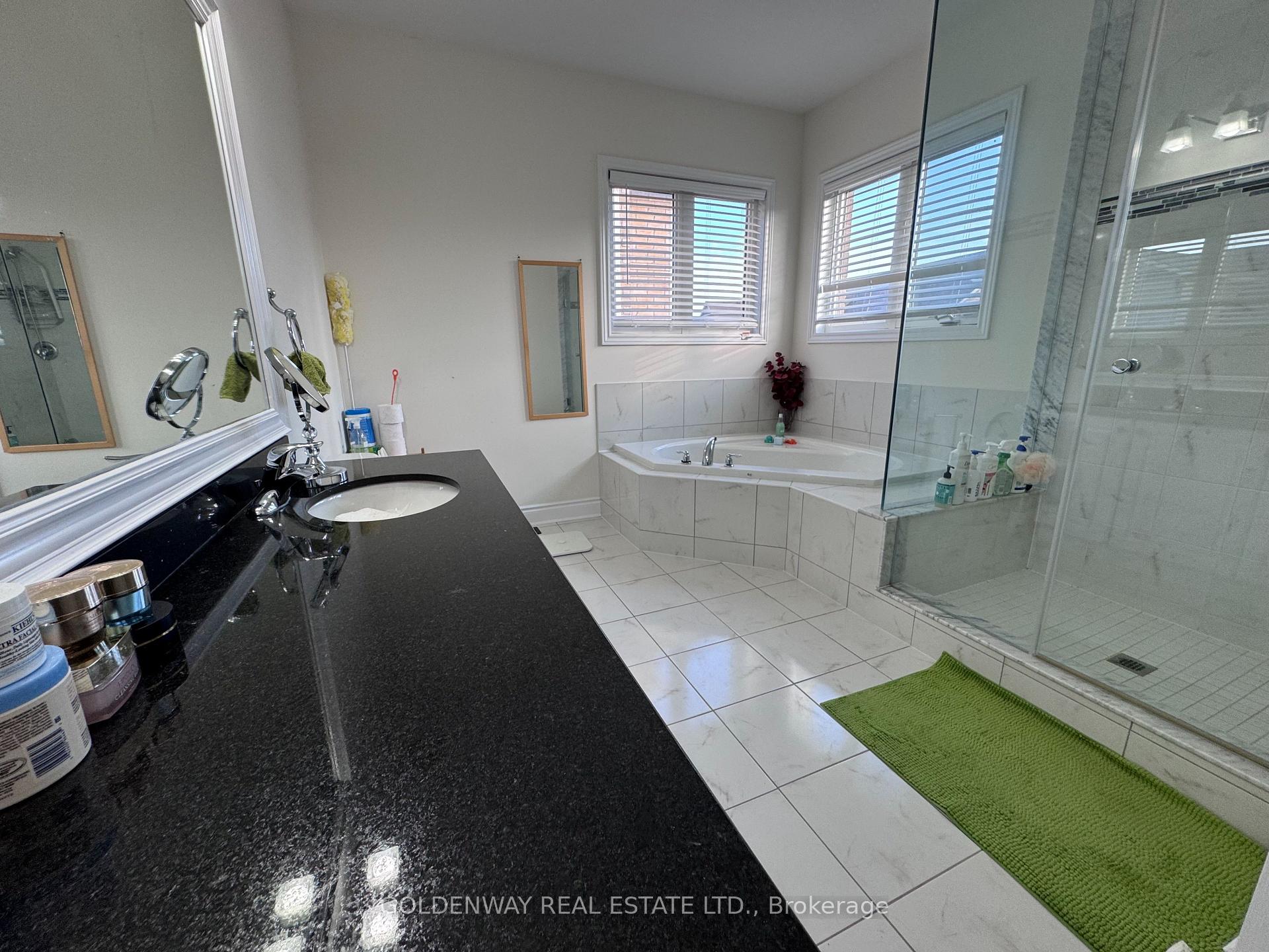 Photo 18 of 922 Ernest Cousins Circle, Newmarket, Stonehaven-Wyndham — HOMEH