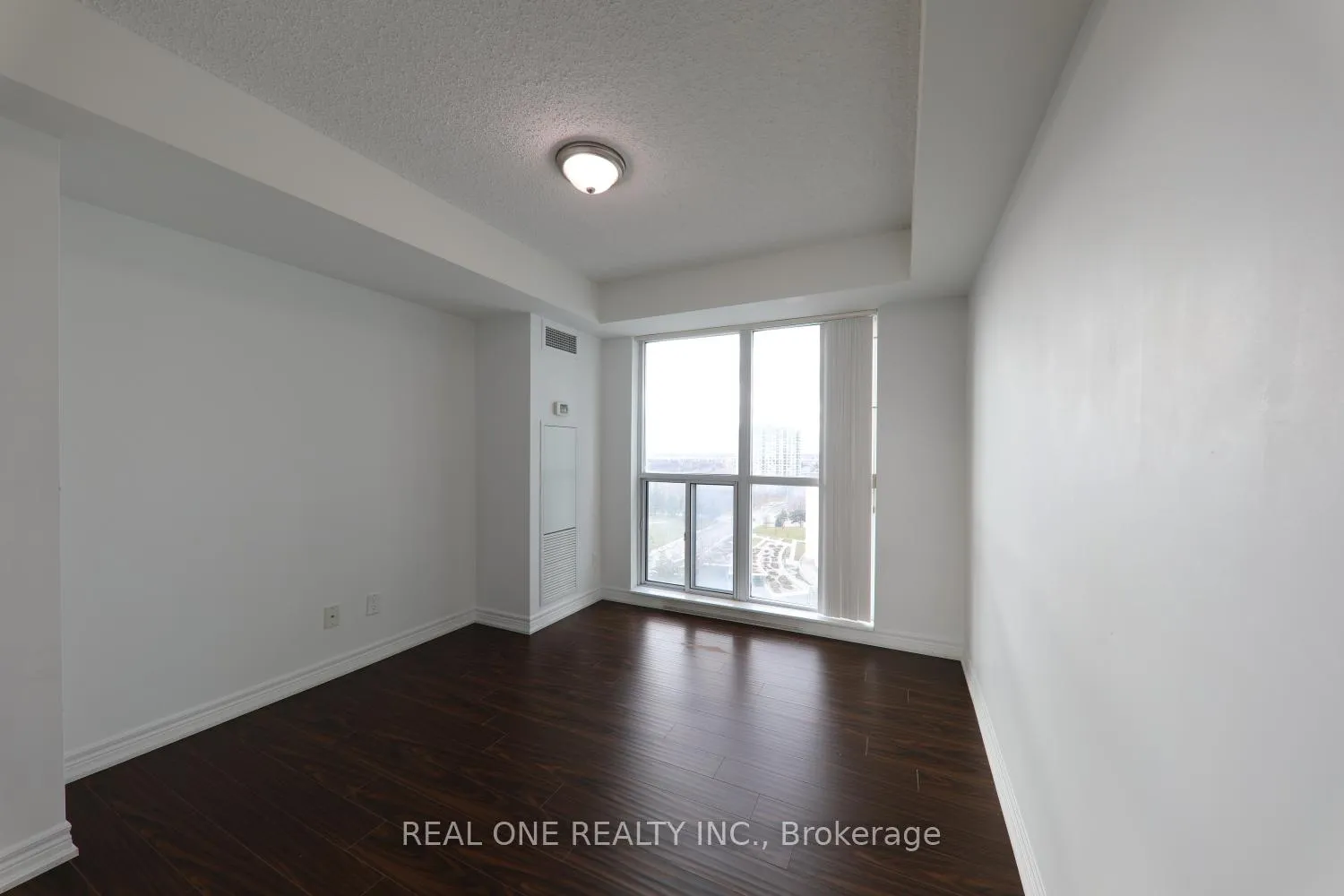 Front of Unit 1502, 50 Town Centre Court
