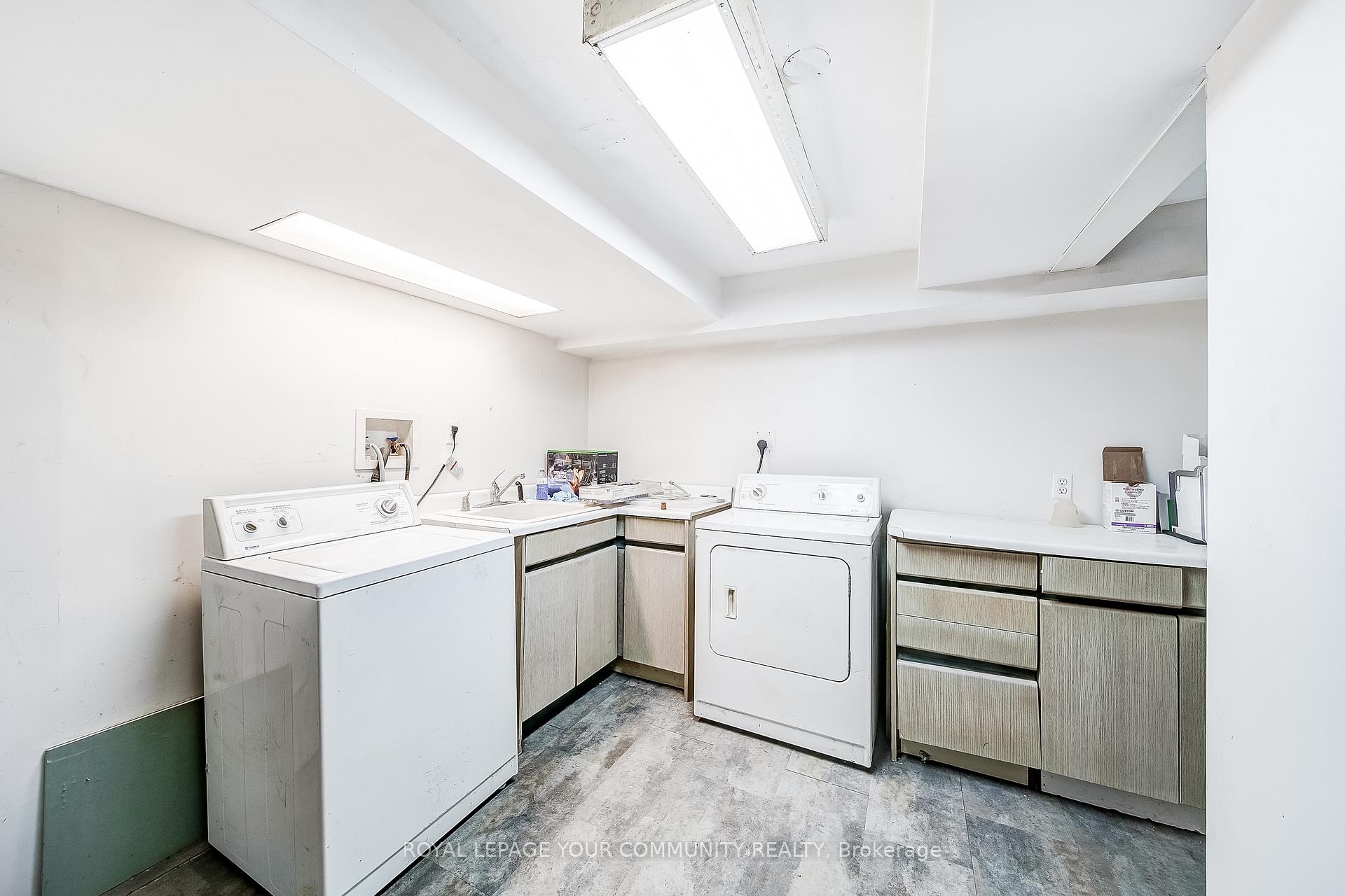 Photo 14 of 69 Daniele Avenue, New Tecumseth, Beeton — HOMEH