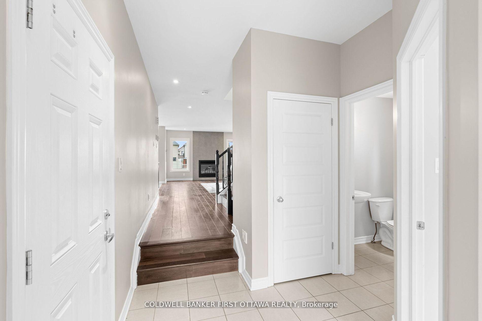 Photo 5 of 2459 Esprit Drive, Ottawa, Avalon East — HOMEH