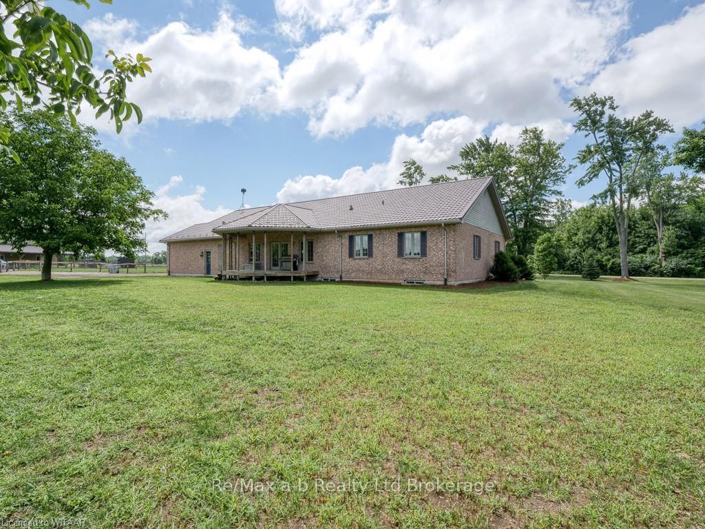 Photo 11 of 26202 Bear Creek Road, North Middlesex, Rural North Middlesex — HOMEH