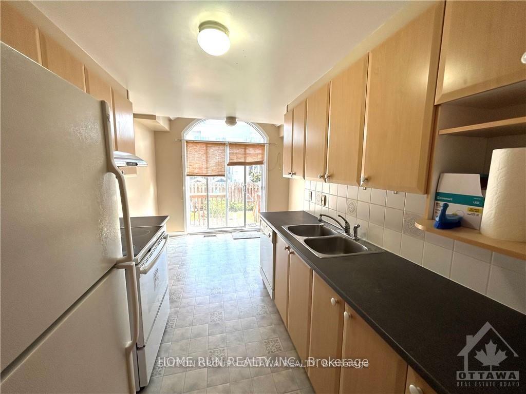 Photo 6 of 732 Crowberry Street, Ottawa, Avalon East — HOMEH