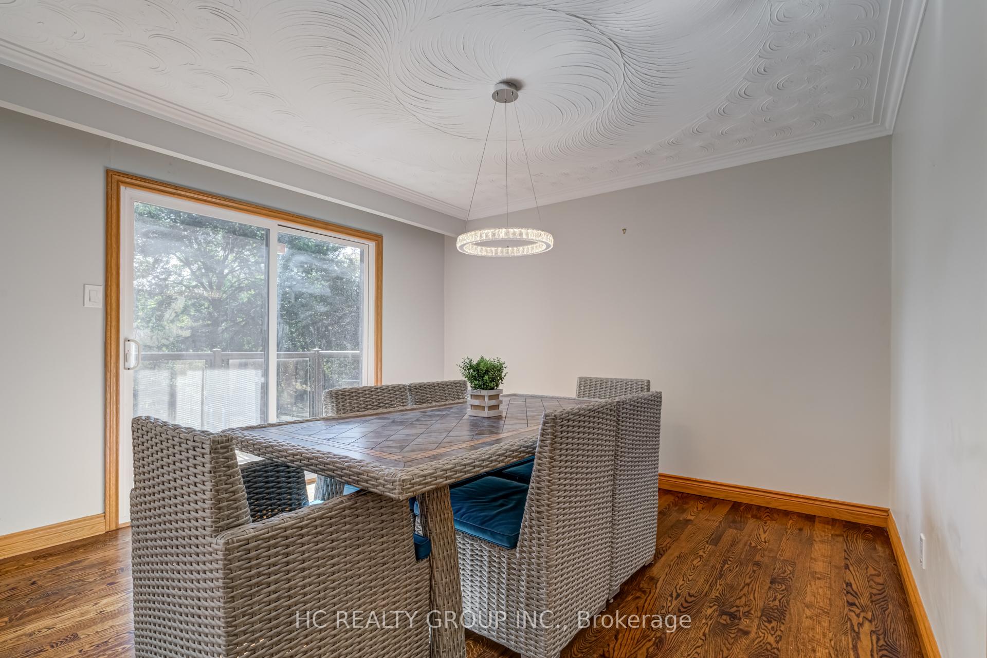 Photo 12 of 23 East Drive, Markham, Unionville — HOMEH