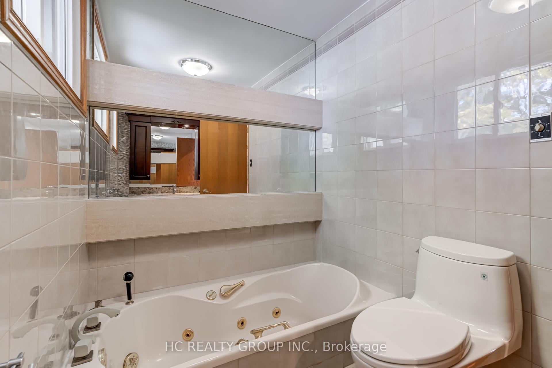 Photo 25 of 23 East Drive, Markham, Unionville — HOMEH