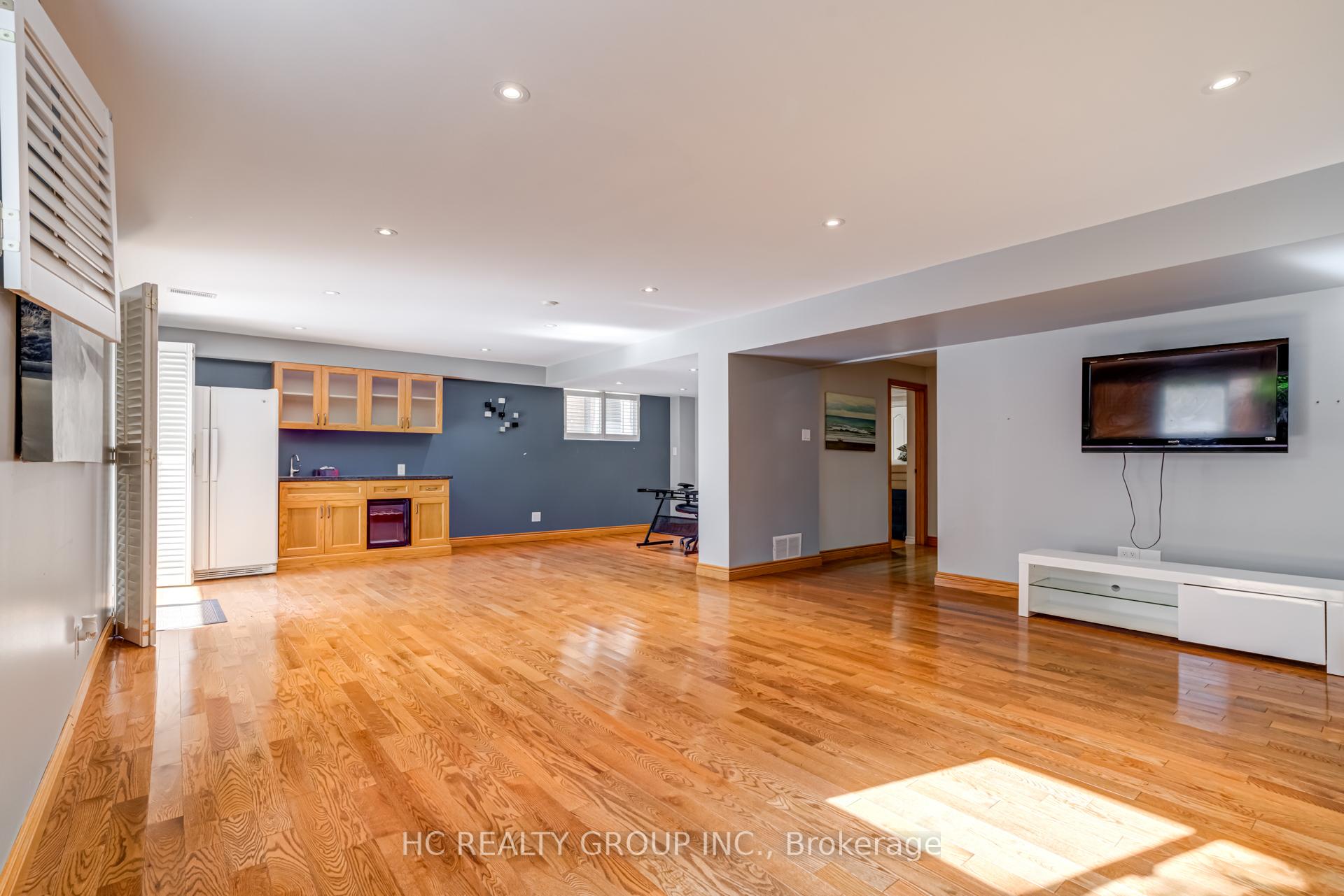 Photo 34 of 23 East Drive, Markham, Unionville — HOMEH