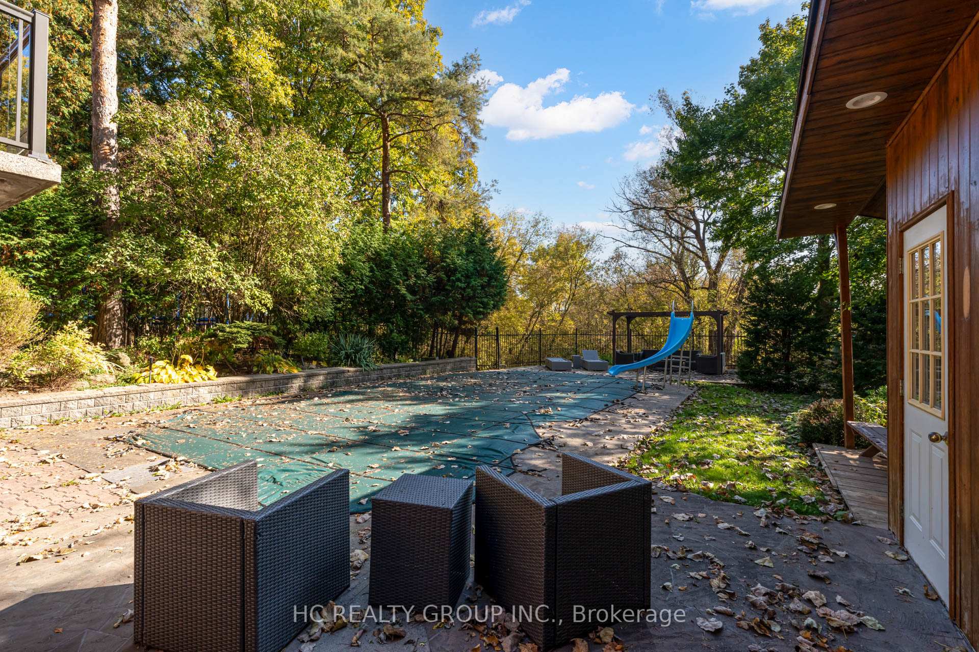 Photo 37 of 23 East Drive, Markham, Unionville — HOMEH