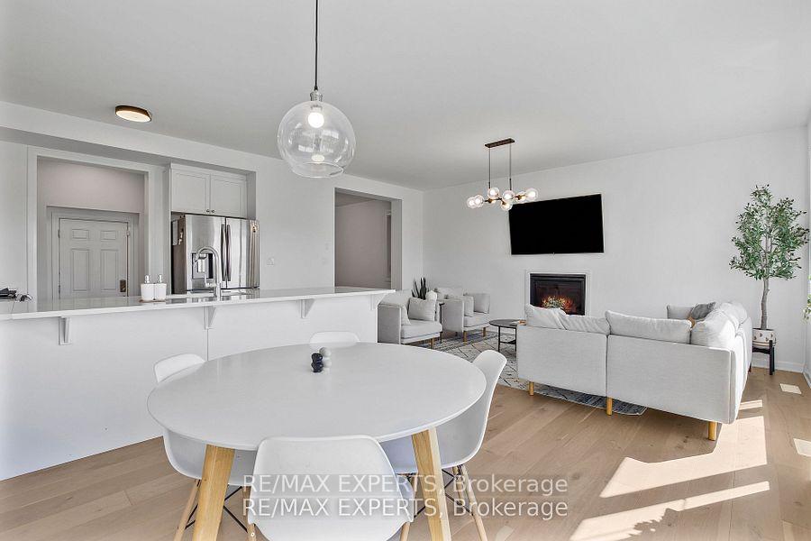 Photo 2 of 397 Gordon Krantz Avenue, Milton, Walker — HOMEH