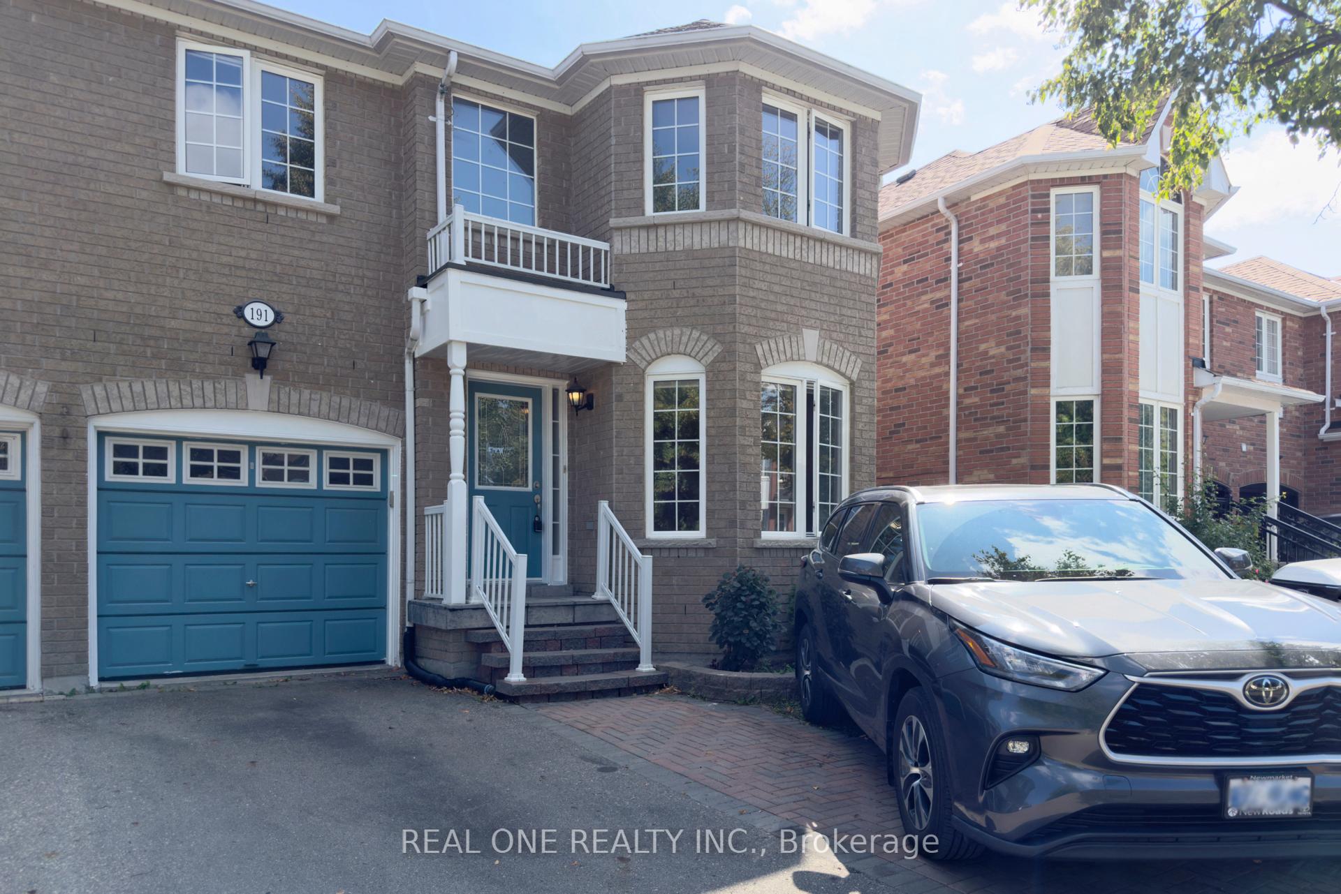 Photo 2 of 191 Flagstone Way, Newmarket, Woodland Hill — HOMEH