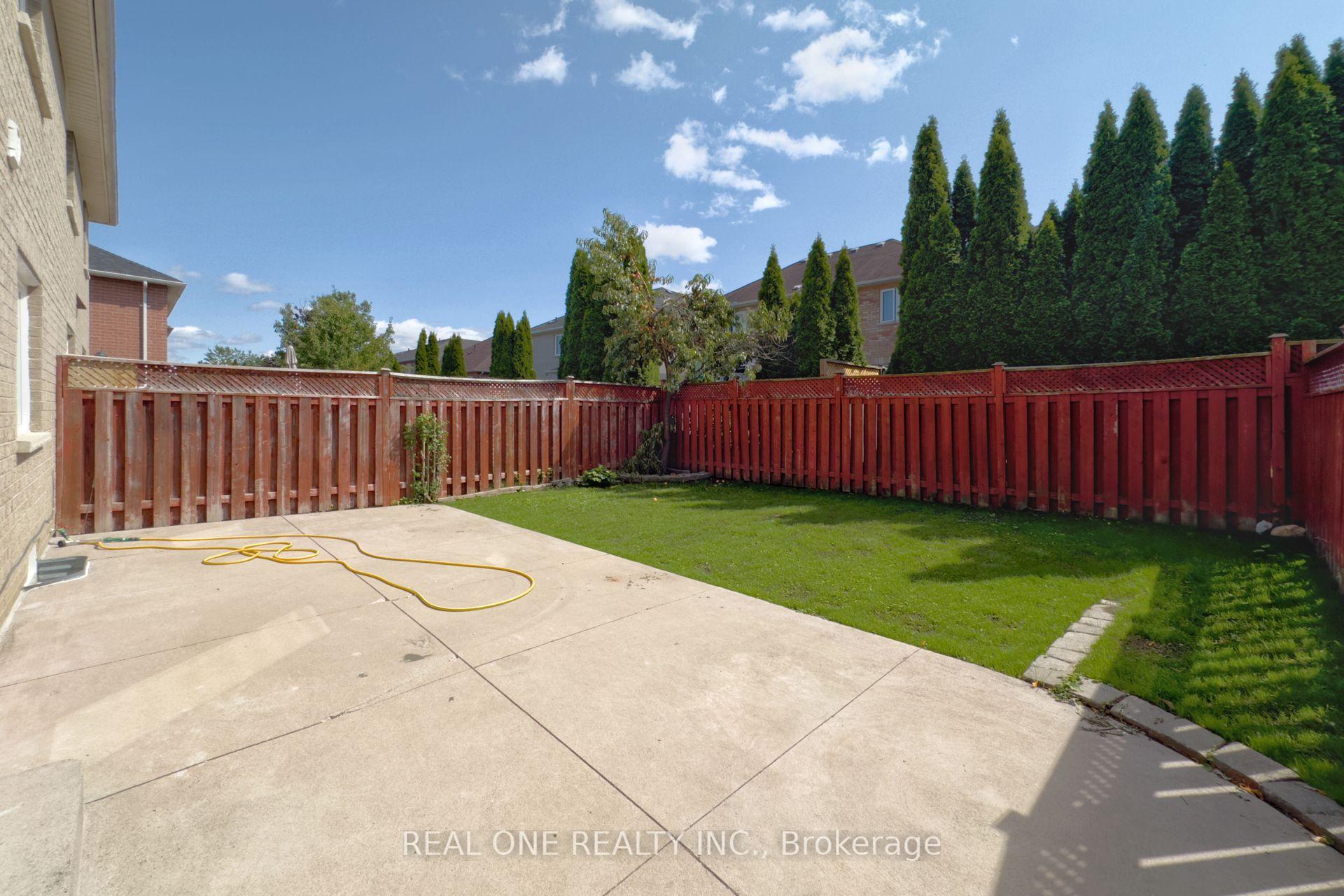Photo 21 of 191 Flagstone Way, Newmarket, Woodland Hill — HOMEH