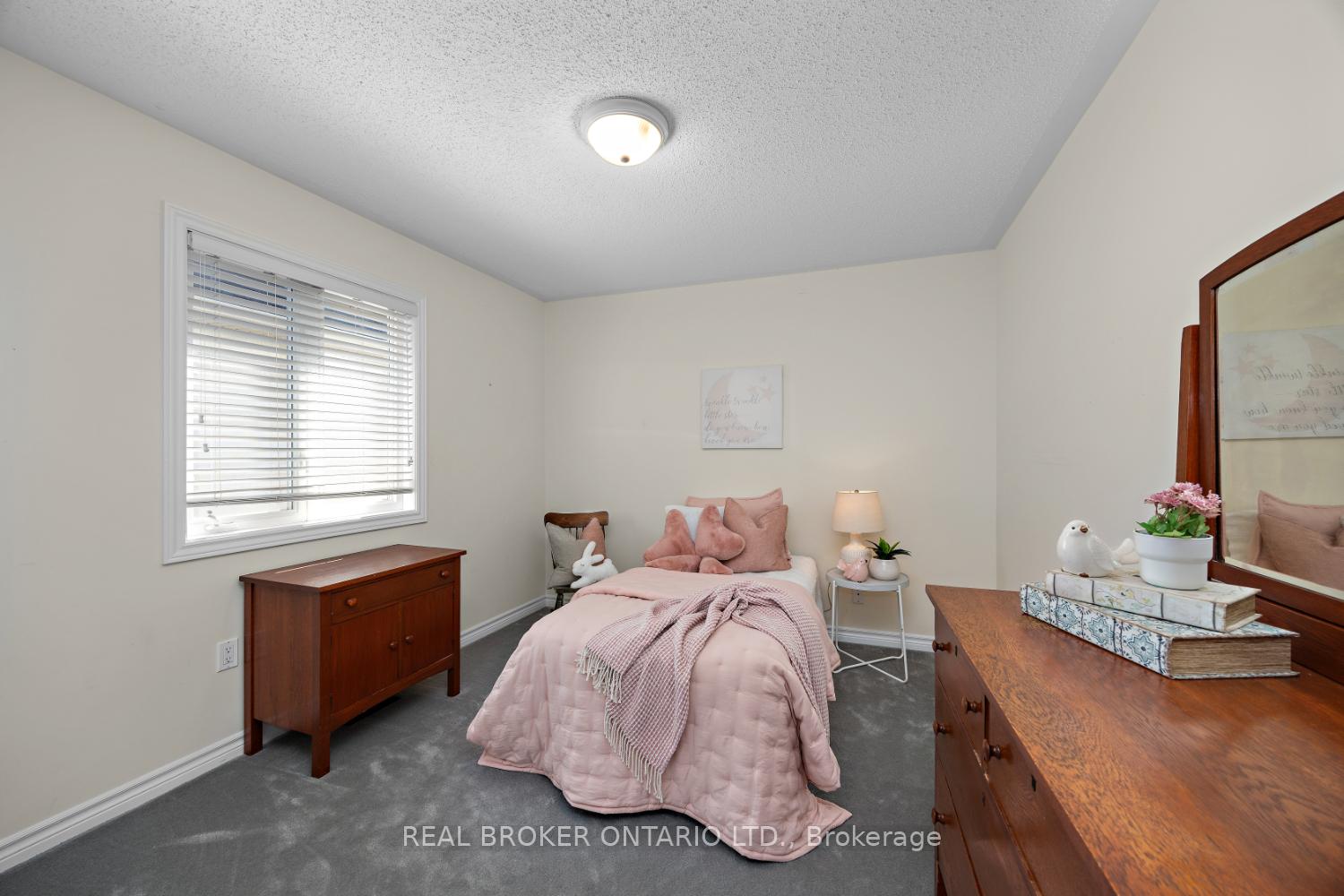 Photo 23 of 615 Oxbow Crescent, Oshawa, Eastdale — HOMEH