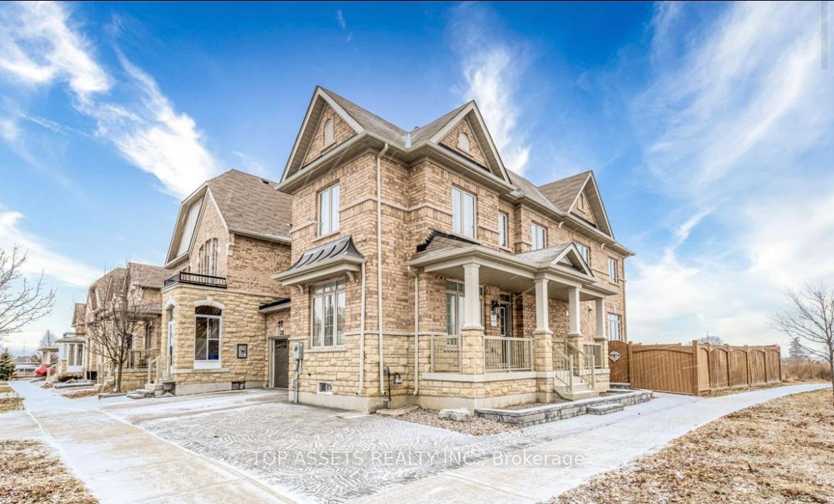 Photo 1 of 84 Living Crescent, Markham, Victoria Square — HOMEH
