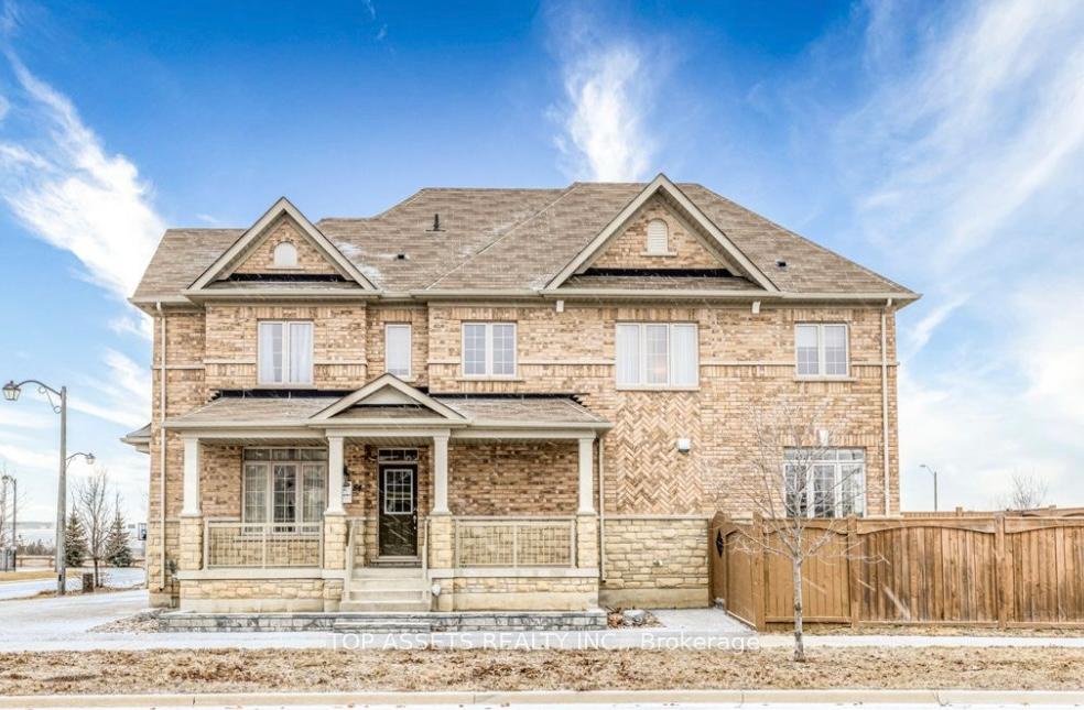 Photo 2 of 84 Living Crescent, Markham, Victoria Square — HOMEH