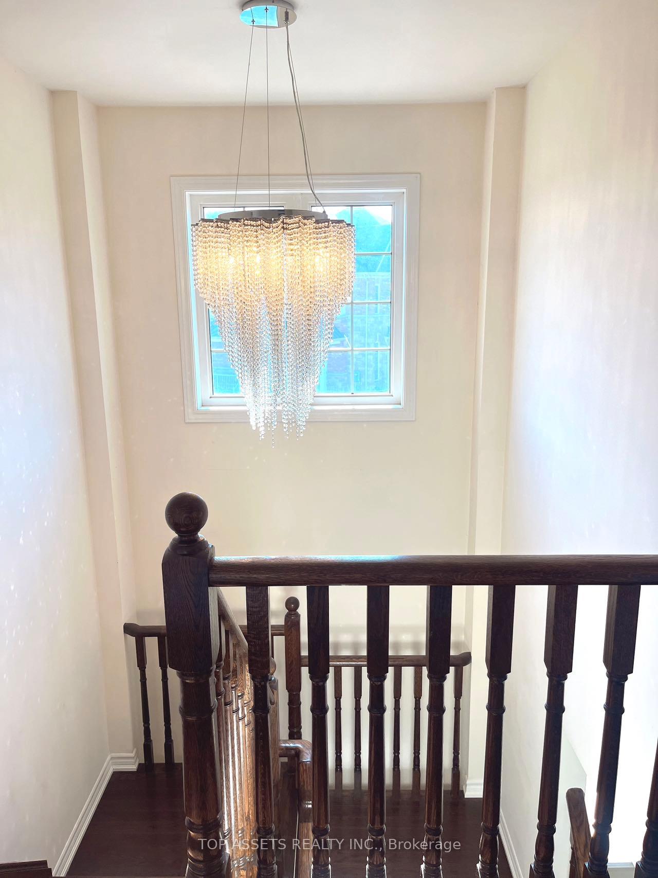 Photo 14 of 84 Living Crescent, Markham, Victoria Square — HOMEH