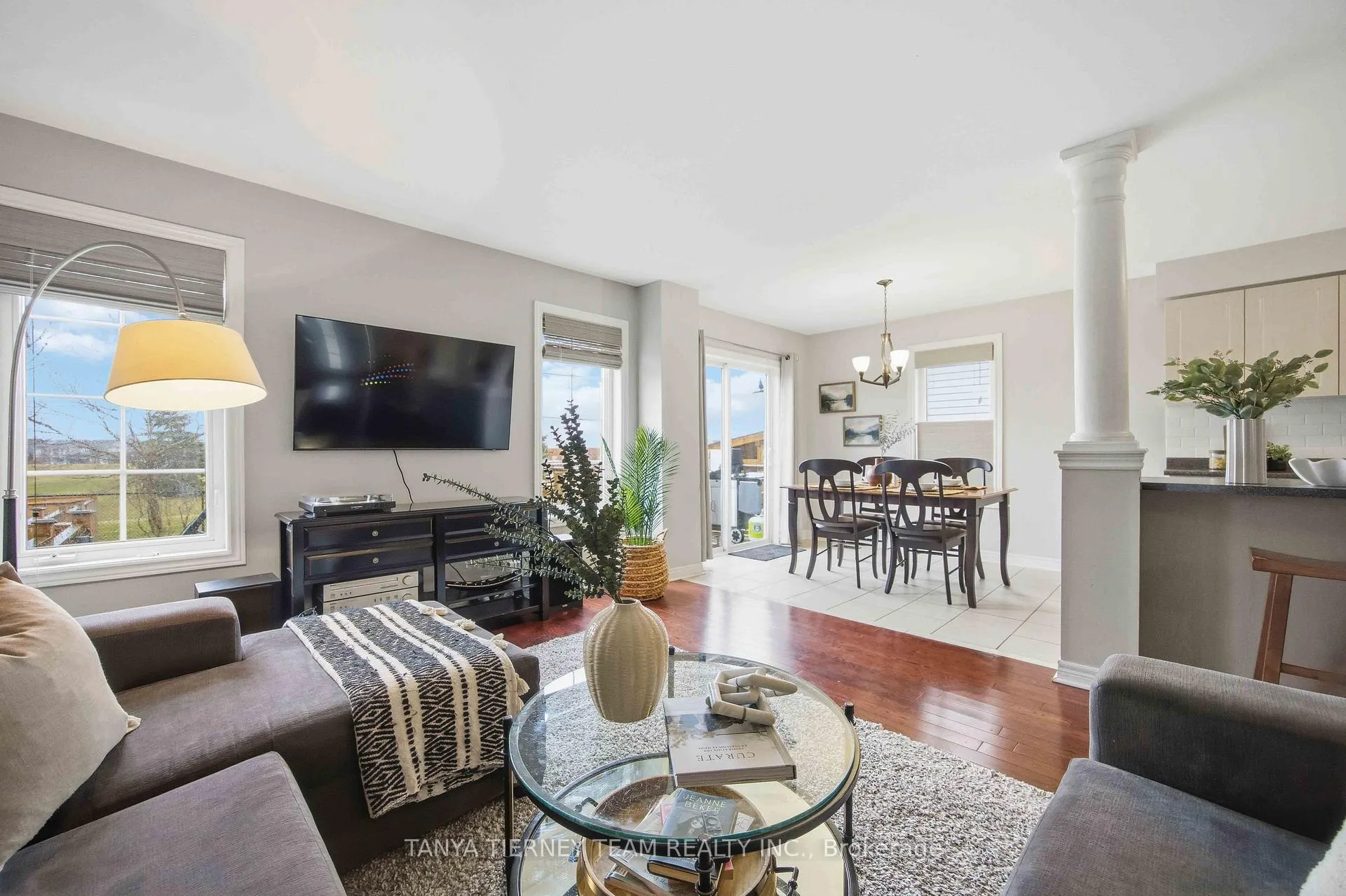 Photo 12 of 43 Corianne Avenue, Whitby, Brooklin — HOMEH
