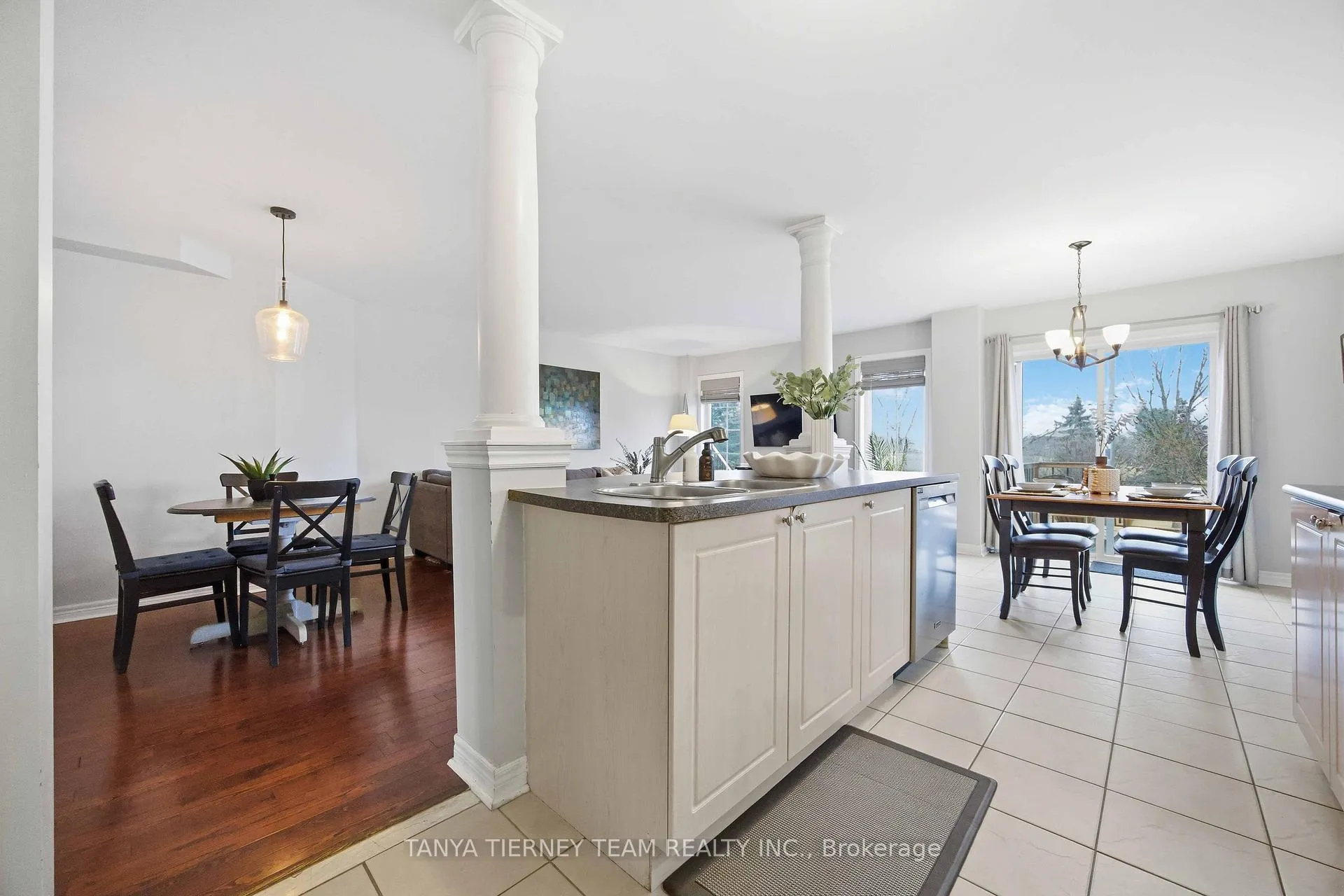 Photo 17 of 43 Corianne Avenue, Whitby, Brooklin — HOMEH