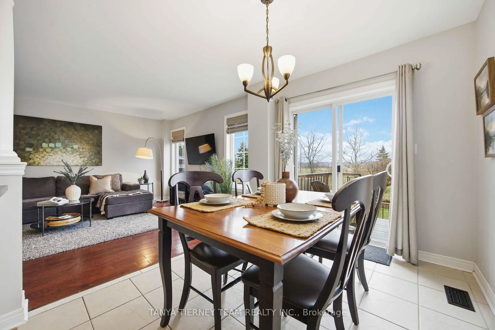 Photo 24 of 43 Corianne Avenue, Whitby, Brooklin — HOMEH