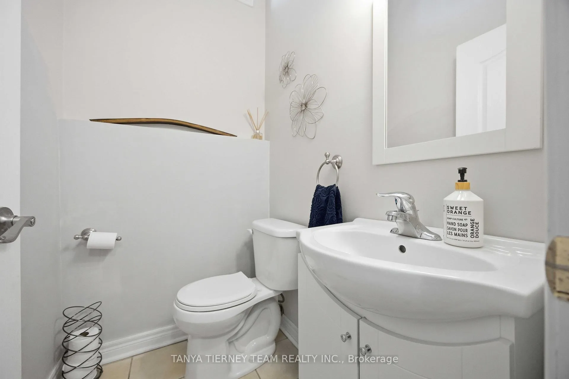 Photo 26 of 43 Corianne Avenue, Whitby, Brooklin — HOMEH
