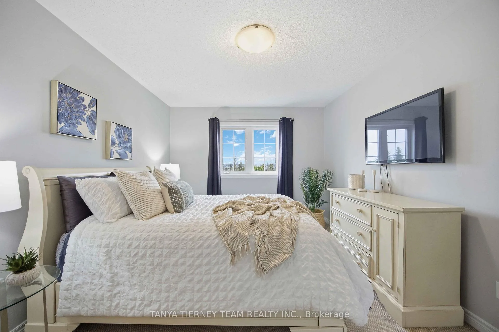 Photo 29 of 43 Corianne Avenue, Whitby, Brooklin — HOMEH