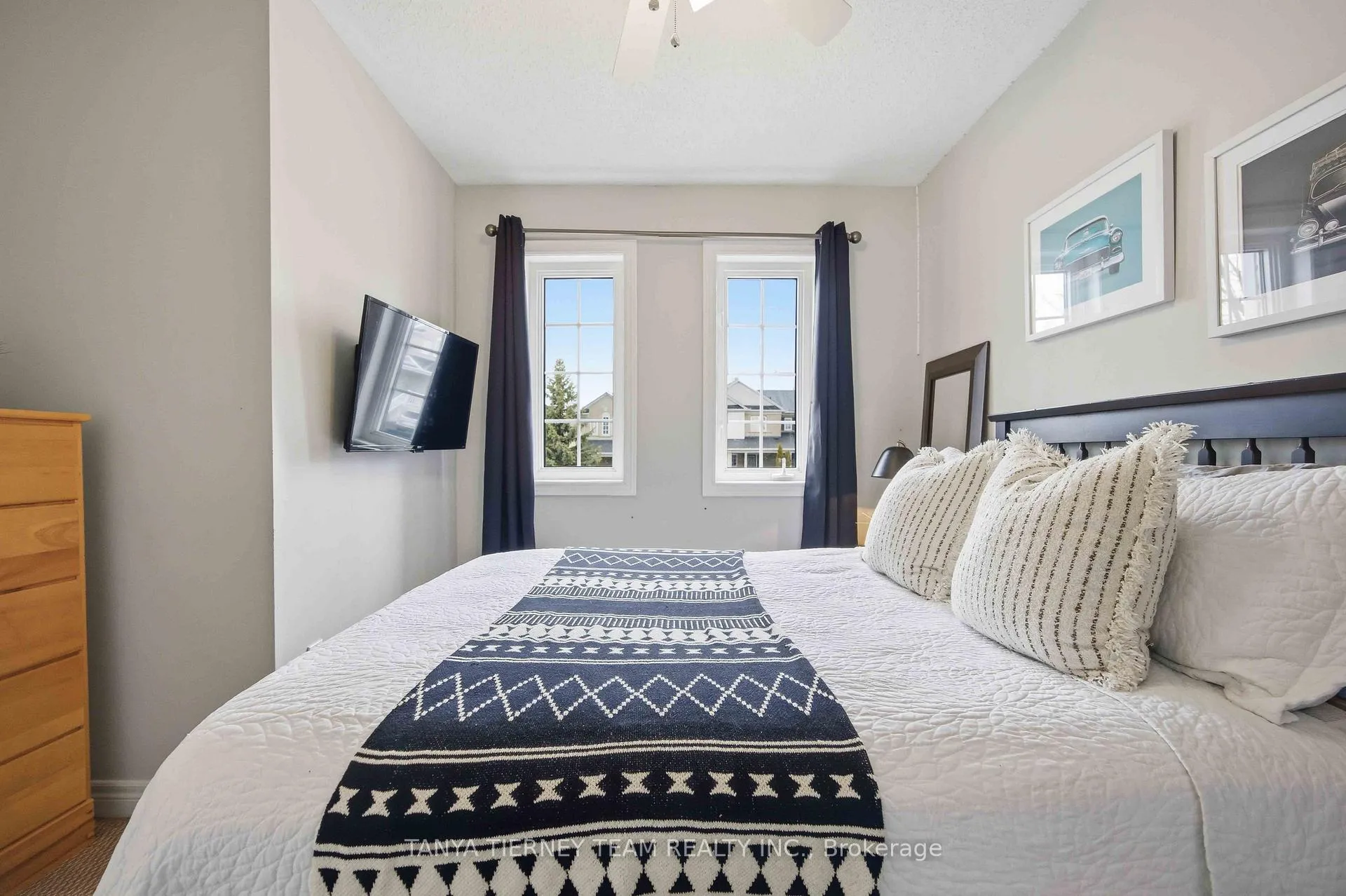 Photo 36 of 43 Corianne Avenue, Whitby, Brooklin — HOMEH