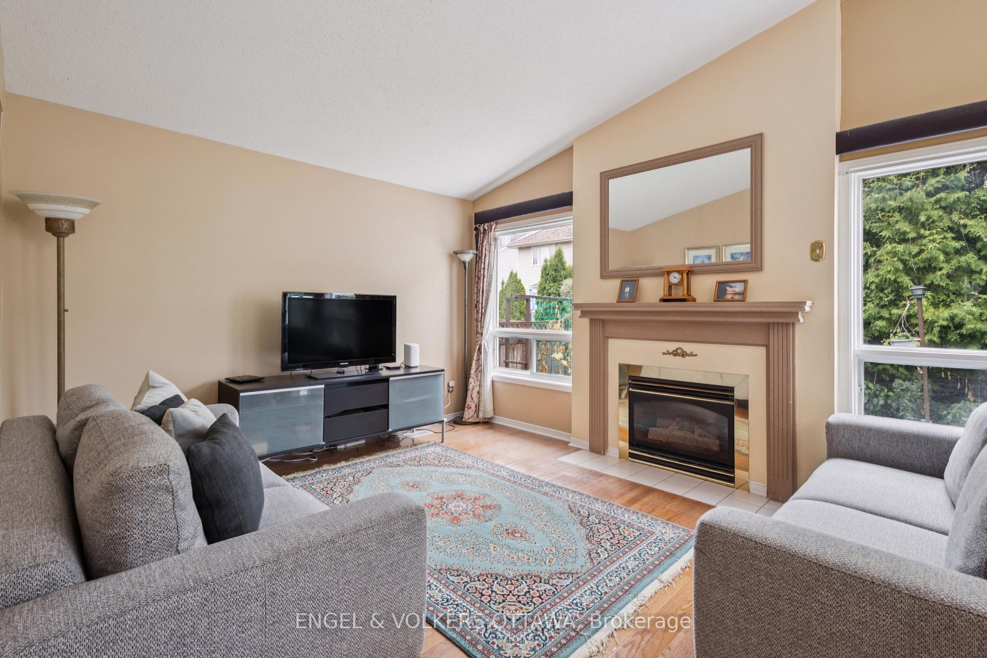 Photo 24 of 2213 Noblewood Way, Ottawa, Chapel Hill South - Orleans Village — HOMEH