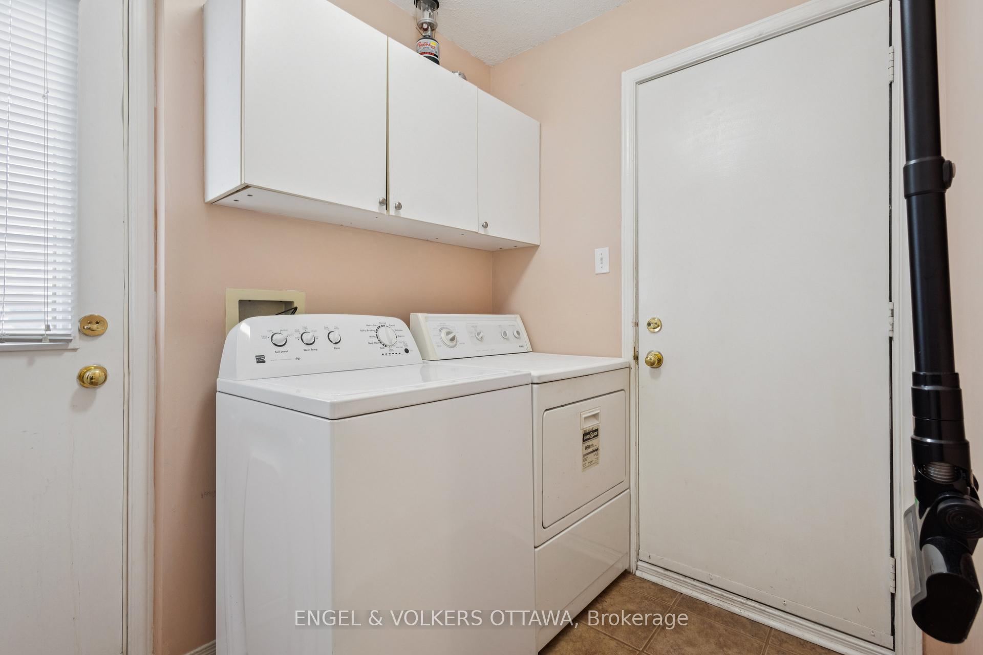 Photo 26 of 2213 Noblewood Way, Ottawa, Chapel Hill South - Orleans Village — HOMEH