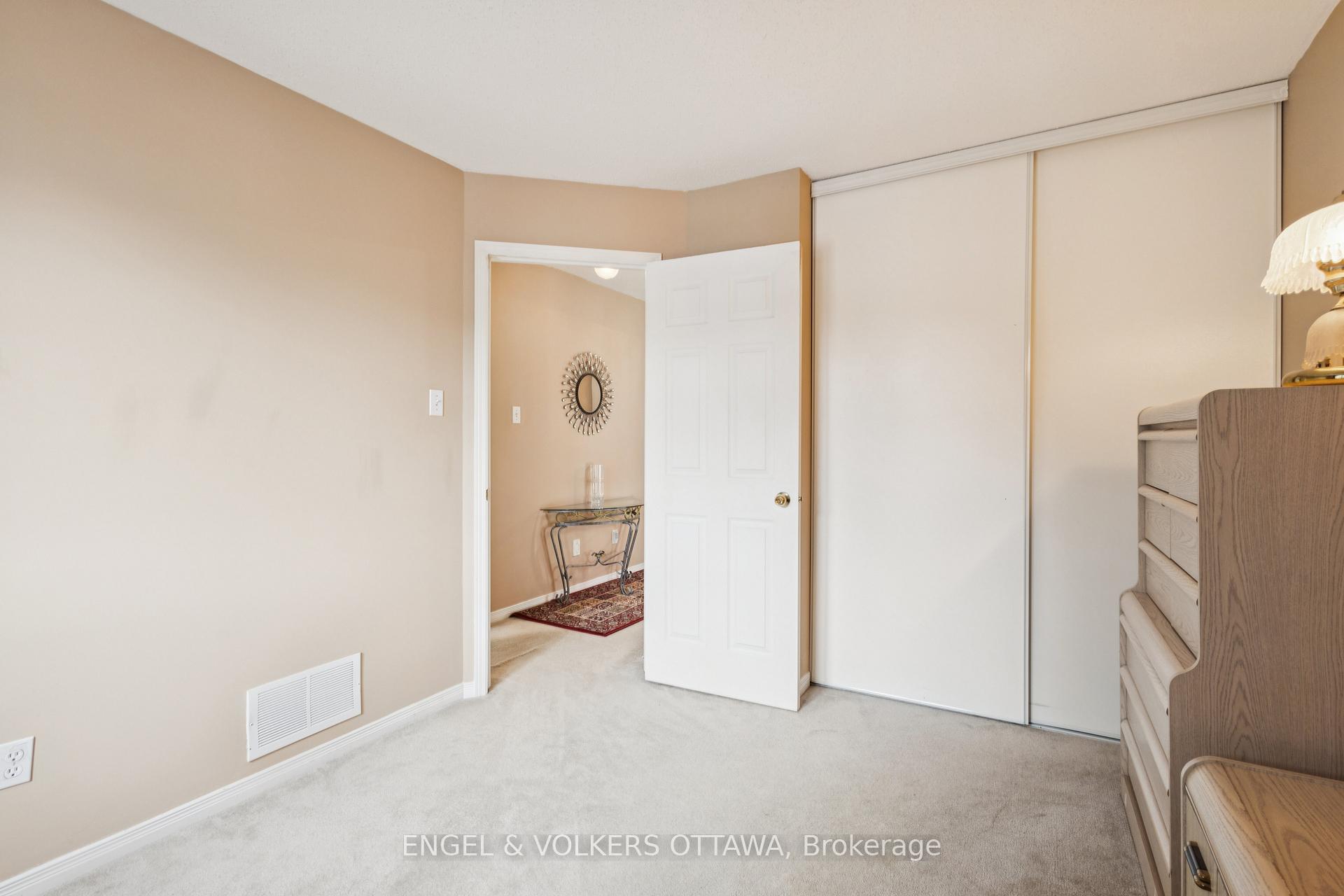 Photo 34 of 2213 Noblewood Way, Ottawa, Chapel Hill South - Orleans Village — HOMEH