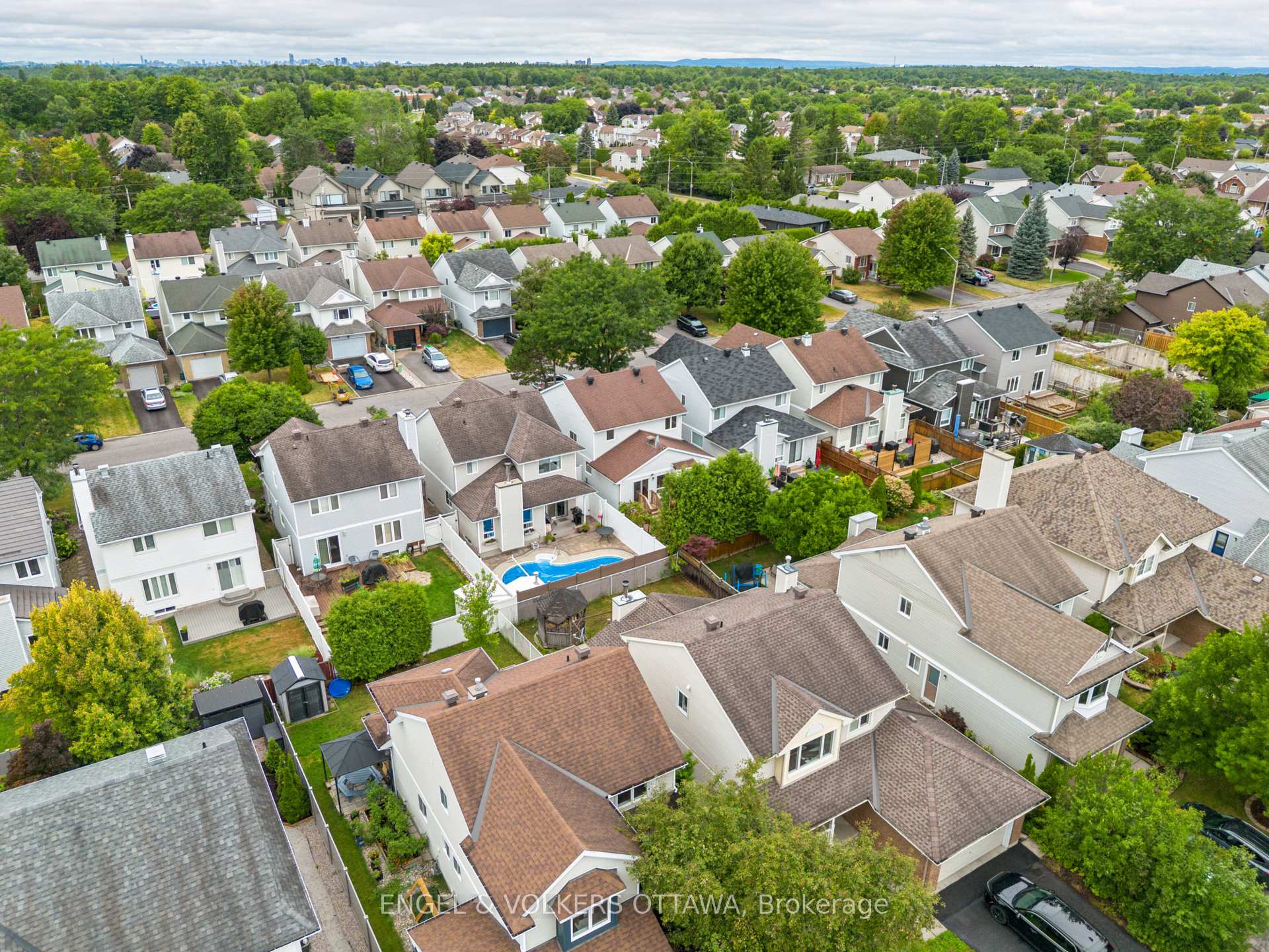 Photo 49 of 2213 Noblewood Way, Ottawa, Chapel Hill South - Orleans Village — HOMEH