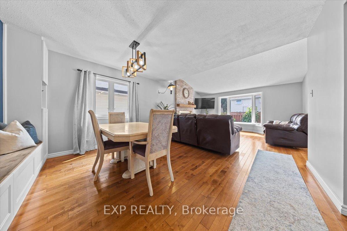 Photo 11 of 533 Apollo Way, Ottawa, Fallingbrook/Pineridge — HOMEH